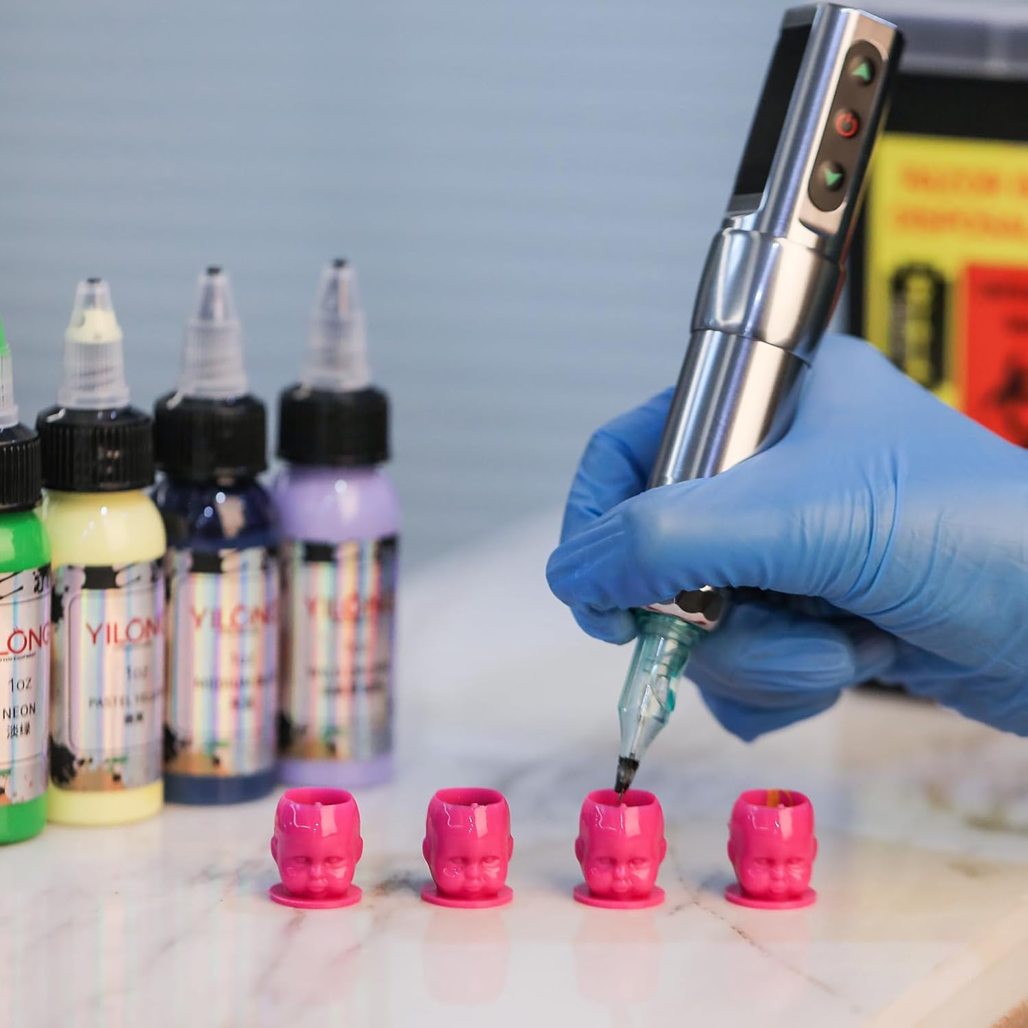 YILONG 200PCS Disposable Tattoo Ink Caps Doll Tattoo Ink Cups with Stable Base Permanent Makeup Pigment Holder Container Cap Tattoo Accessory Tattoo Supplies,Rose Red - Doll 200Pcs-Black image number 4