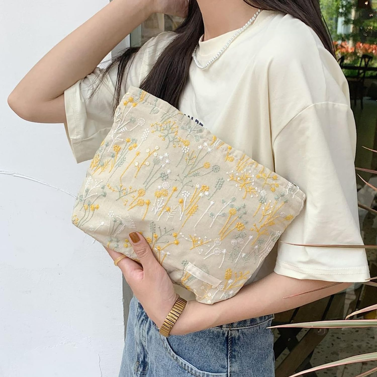 1 Piece Embroidered Cosmetic Bag, Elee Cosmetic Bag, Retro Cosmetic Bag, Floral Cosmetic Bag, Portable Storage Bag image number 3