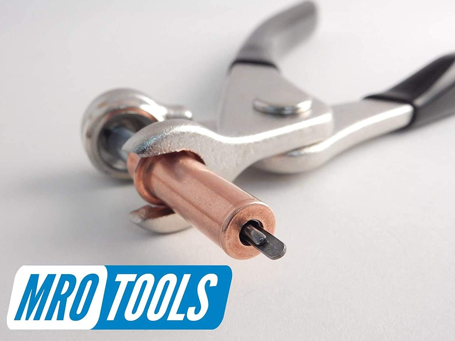 50 1/8 Cleco Fasteners + Cleco Pliers + 5 KSG 3/4 X 1/2 Side-Grip Clamps + 5 KSG 3/4 X 1 Side-Grip Clamps + Carry Bag (K1S50-1/8SG)