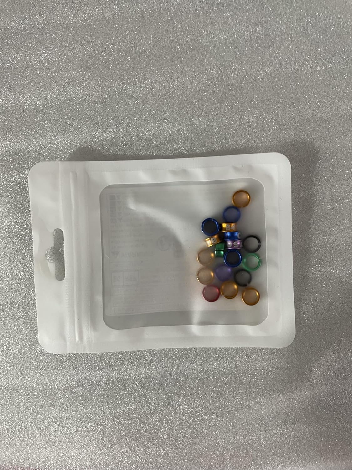 Naisfei Pack of 20 Bird Foot Rings, Inner Diameter Approx. 6 Mm, Open Bird Ring, for Birds, Parrots, Pigeons, Chicks (Mixed Colours) image number 2