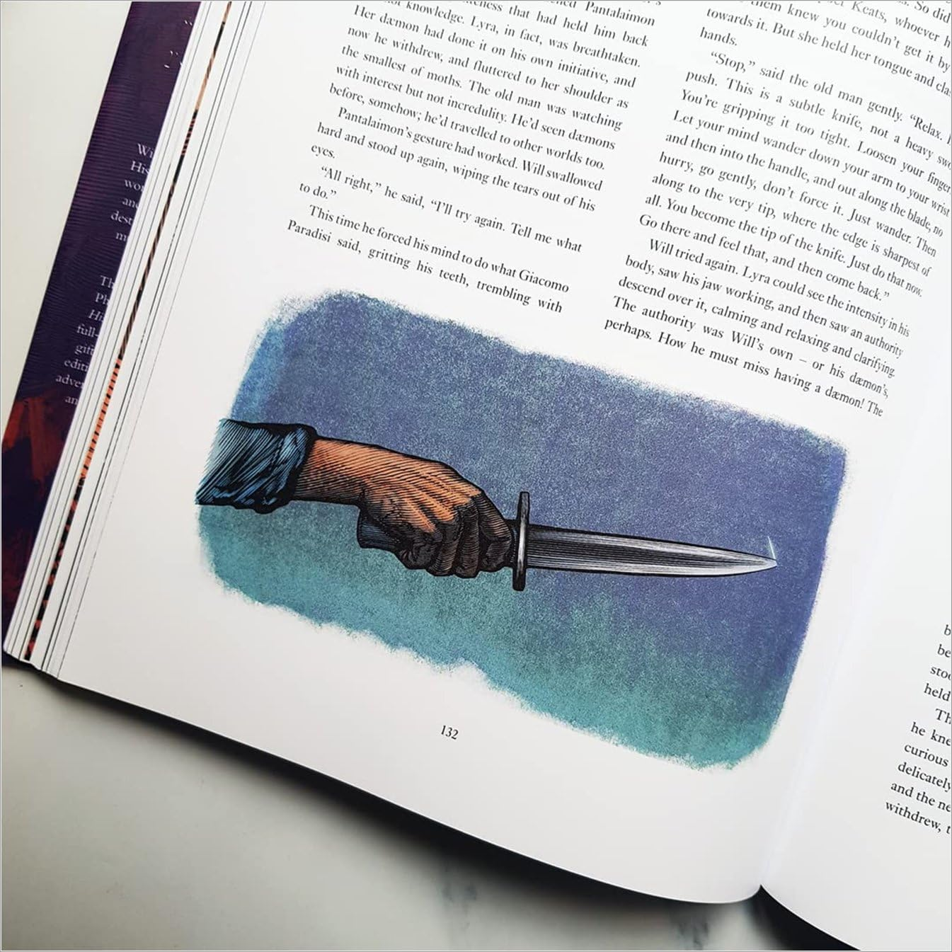 The Subtle Knife (His Dark Materials #2) image number 6