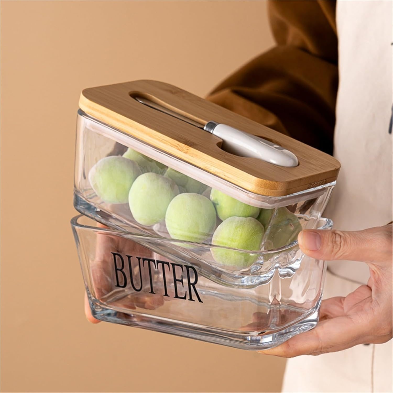 AVITONG Glass Butter Dish with Lid and Spreader, 600Ml Large Capacity Butter Keeper with Bamboo/Walnut Wooden Lid, Stackable Storage Container