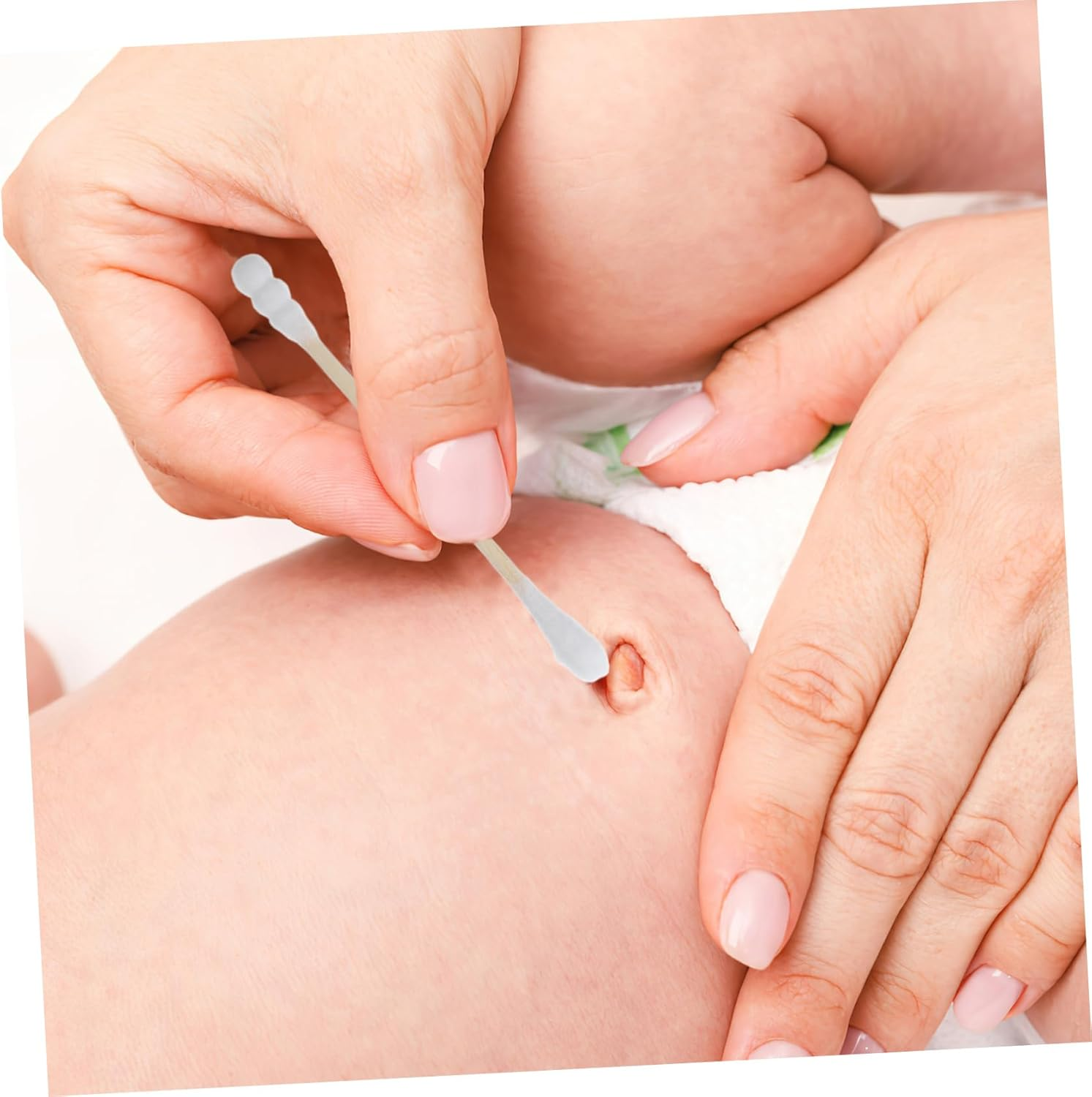 500Pcs Double-Ended Cotton Swabs Wooden Sticks for Baby Ear Cleaning and PET Cleaning Soft Tips Portable for Travel and Bathroom Use image number 5