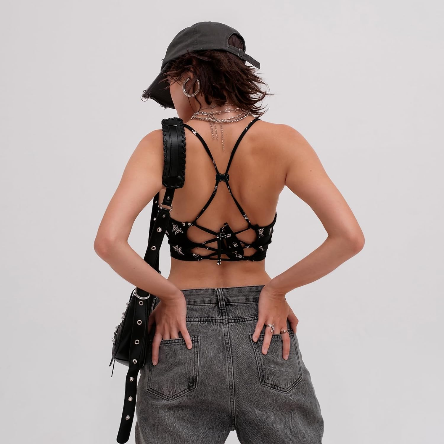 TEAONE Conceal Strap Clips, 6 PCS Cleavage Clips for Tank Tops, Dresses to Hide Straps (3 Colors) image number 5