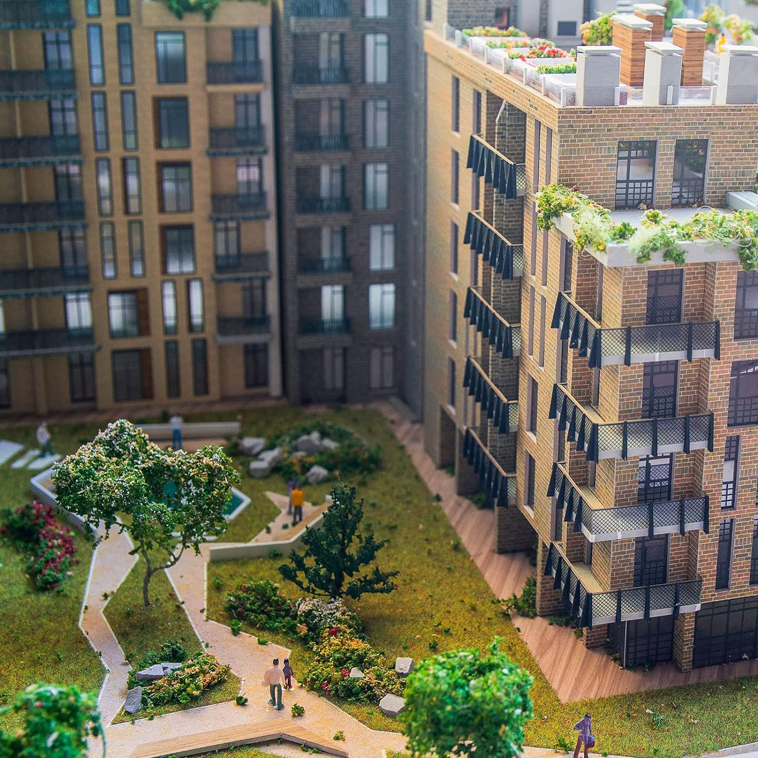 Sratte 55 Pcs 1:30 Scale Model Trains Architectural Scale Painted Figures Set, Include 30 Miniature People 5 Street Lamps 11 Mixed Model Trees 5 Park Street Seat 4 Fake Grass for Miniature Scene