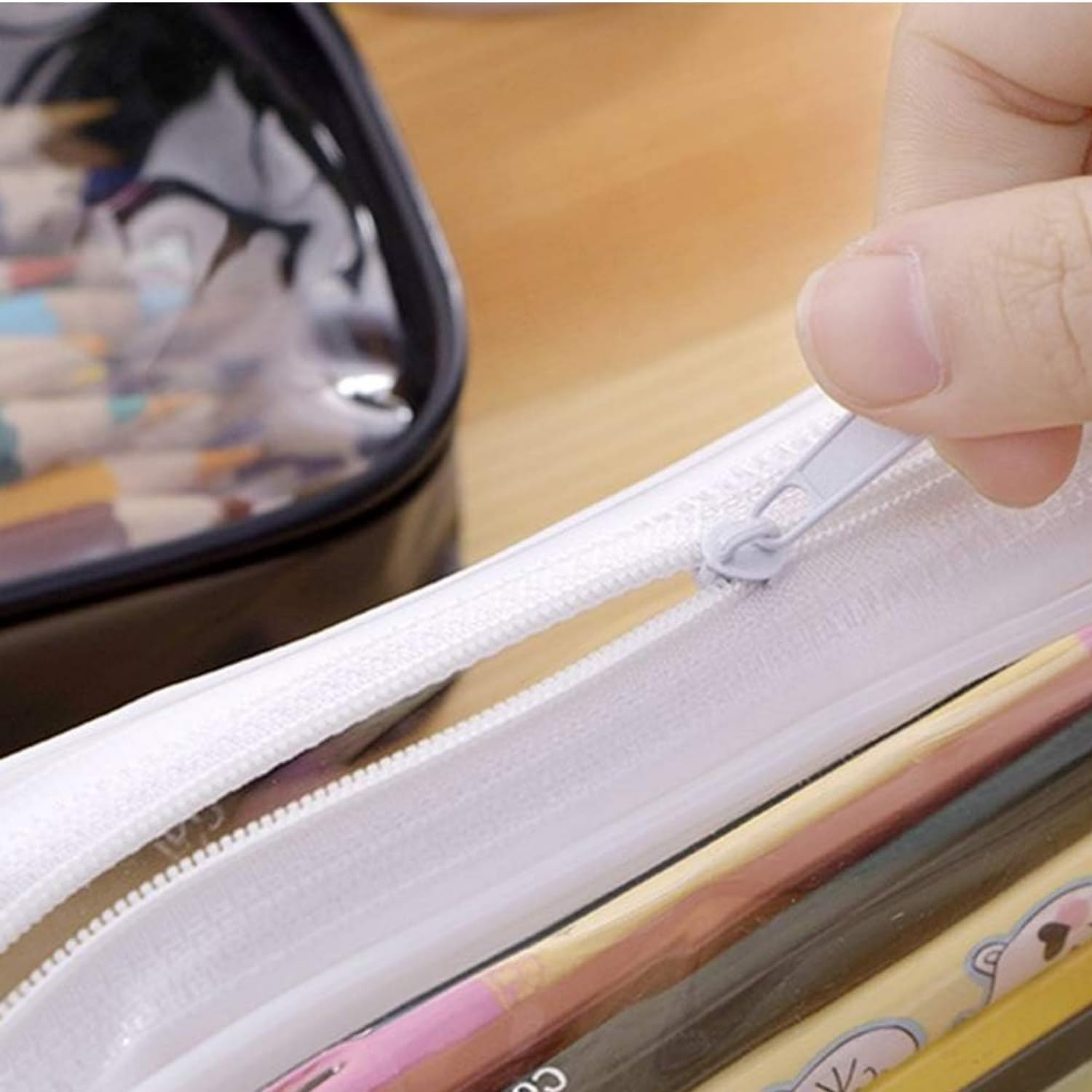 Shoyisenka 2 Transparent Cosmetic Bags - PVC Waterproof Travel Washbasin Bags with Zippers, Unisse-Only Transparent Stationery Storage Bags (Black and White, 20.5X8.5X3.5 Cm). image number 6