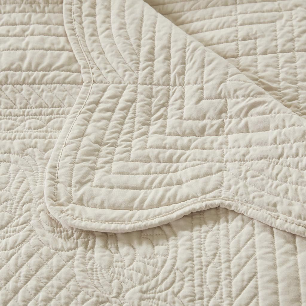 Madison Park Tuscany Oversized Quilted Throw with Scalloped Edges, 60 by 72", Ivory image number 2