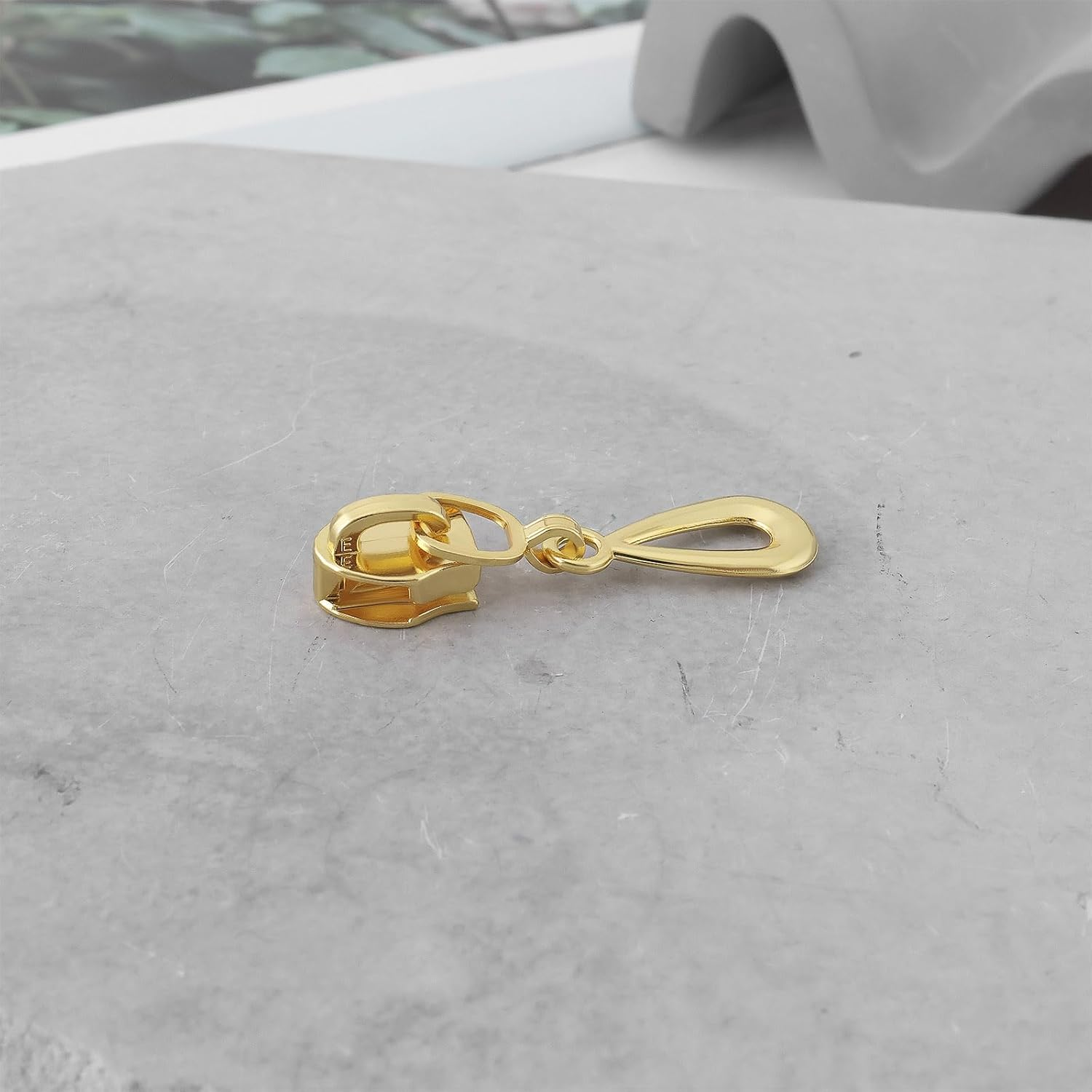 Create Idea 20Pcs No.5 Non Locking Zippers Sliders 6Mm Metal Teardrop Shape Zipper Puller 4Cm Slider for Nylon Coil Zippers for 6Mm Open Zipper Sliders image number 3