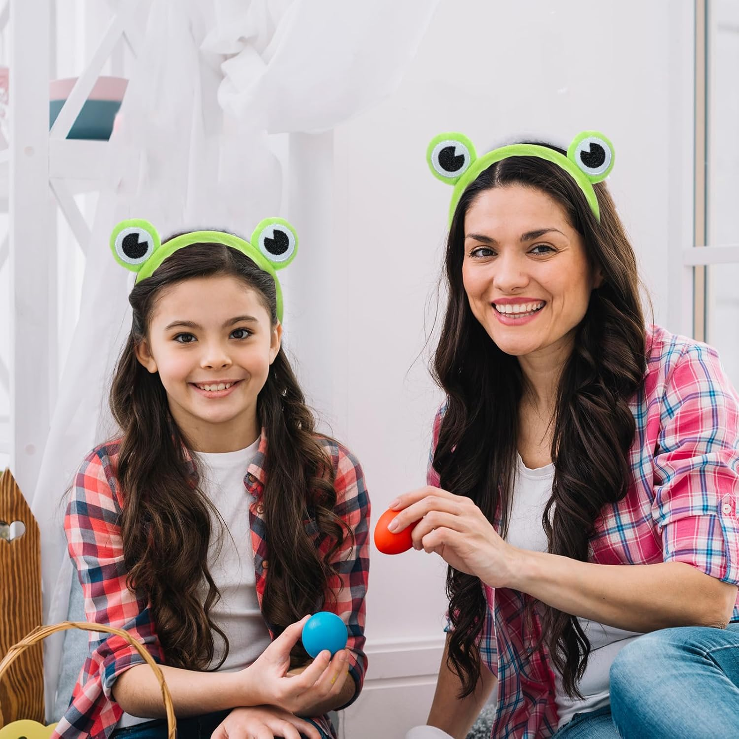 5 Piece Spa Headband Face Makeup Snail Cartoon Cute Hair Accessories Green Frog Eye Elastic Headband Skin Care Headband for Women Face Wash Skin Care Funny Gift image number 3