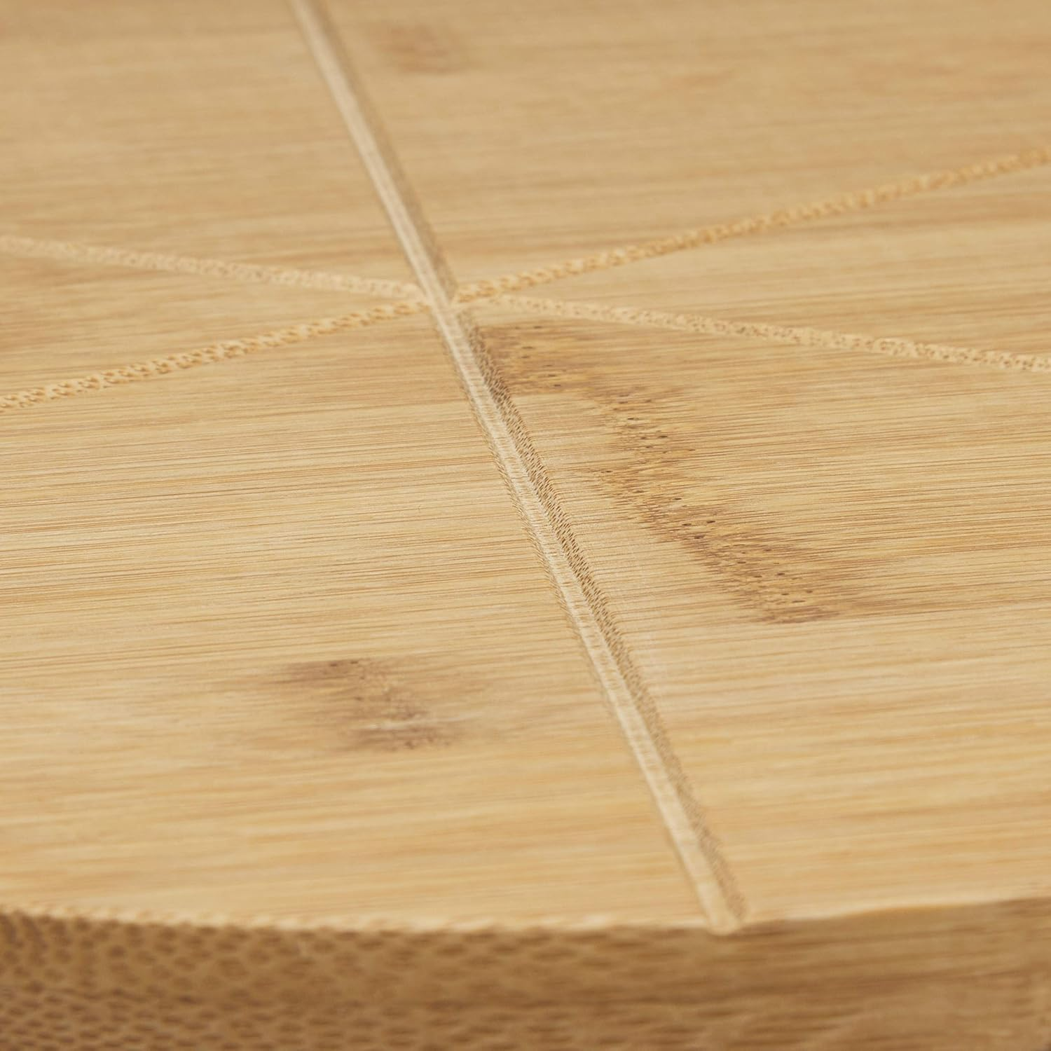 Relaxdays Bamboo Pizza Plate 33 Cm Diameter, Wooden Chopping Board, Cut-Resistant Pizza Board with 6 Compartments for Evenly Large Pieces, Wooden Plate for Pizza, Natural, 33 X 33 X 1.5 Cm image number 4