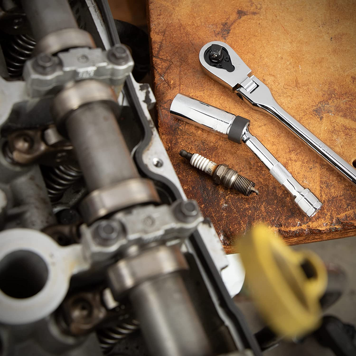 GEARWRENCH 3/8" Drive 6 Pt. 5/8" X 6" Magnetic Swivel Spark Plug Socket - 80546 image number 5