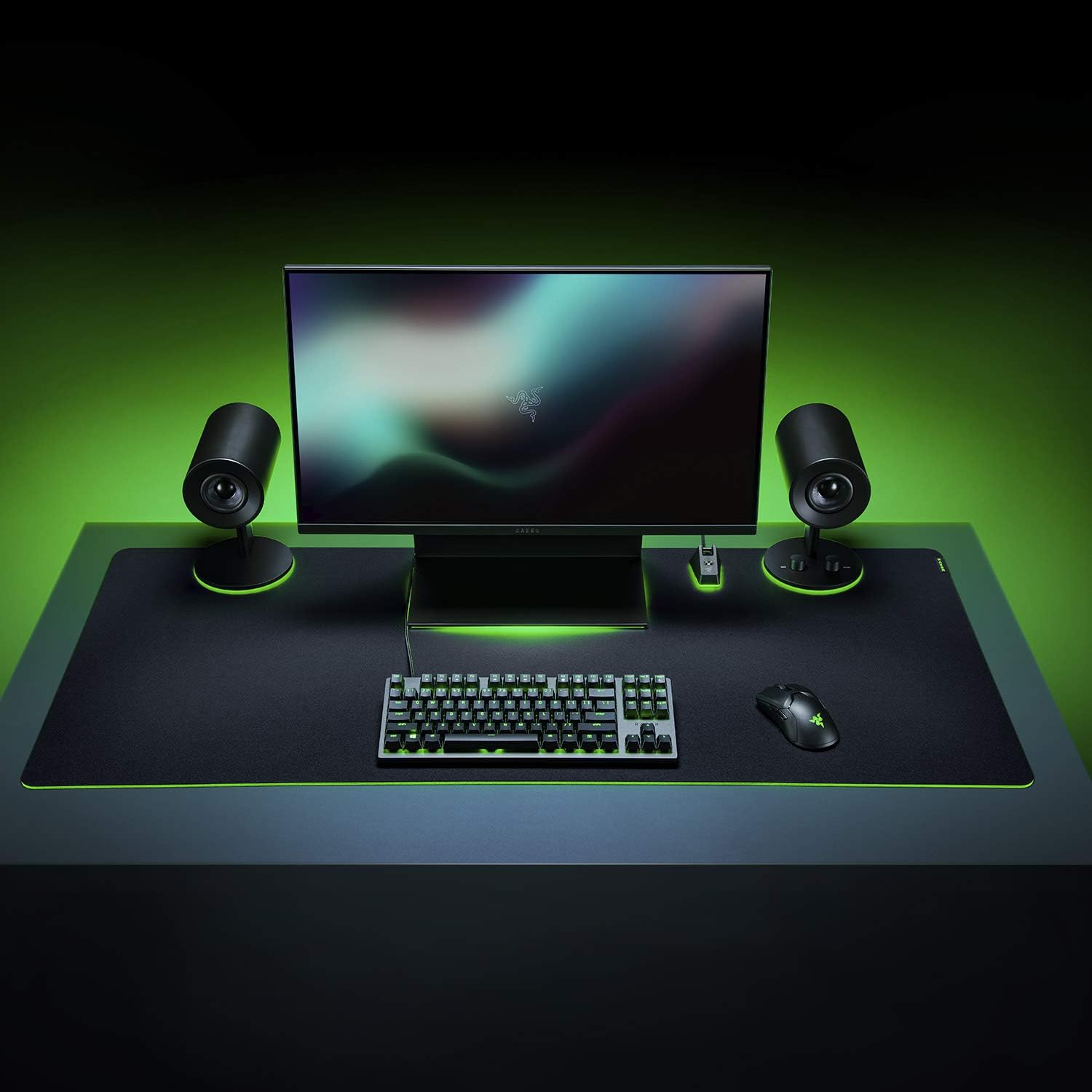 Razer Gigantus V2 - Soft Gaming Mouse Mat, Black, XXL (RZ02-03330400-R3M1) image number 3
