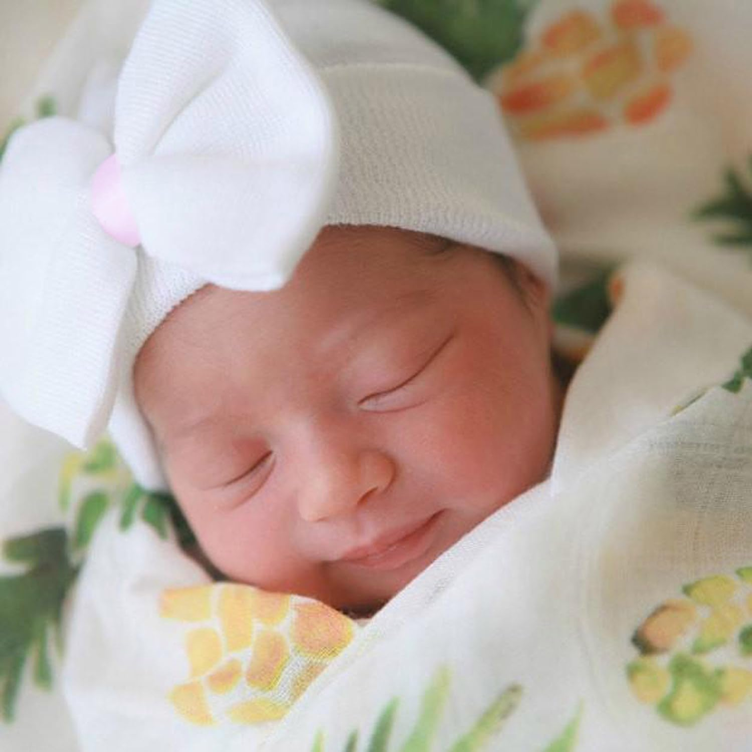 AQOKKA 3 Pack Newborn Hospital Hat Infant Baby Hat Cap with Big Bow Knit Ribbon Soft Cute Nursery Beanie 0-3 Month image number 3