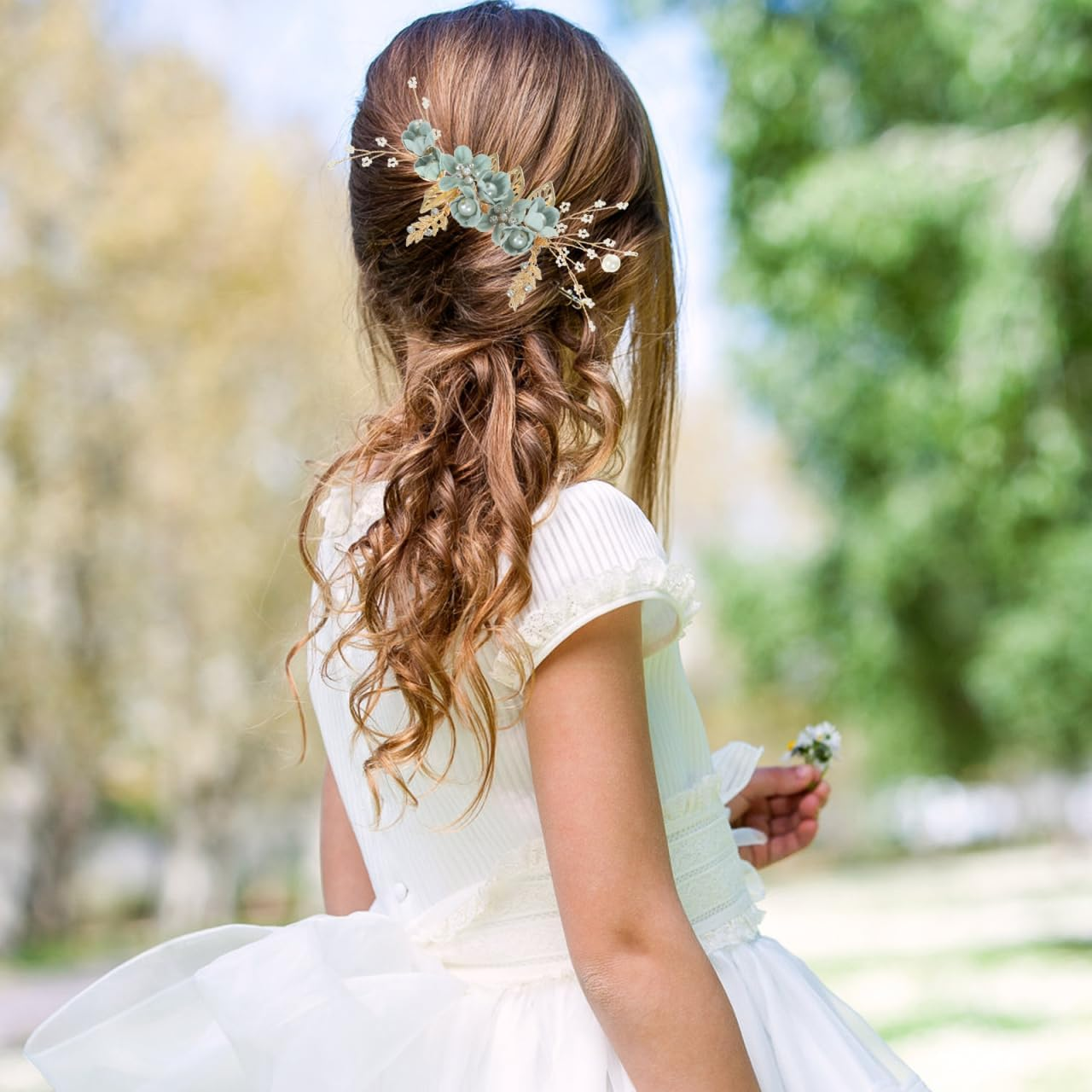 Hemobllo Side Hair Clips with Flowers for the Bride: Alloy Headpiece with Rhinestones and Flowers for Wedding Brides Hair Comb Wedding Prom Birthday Party image number 3