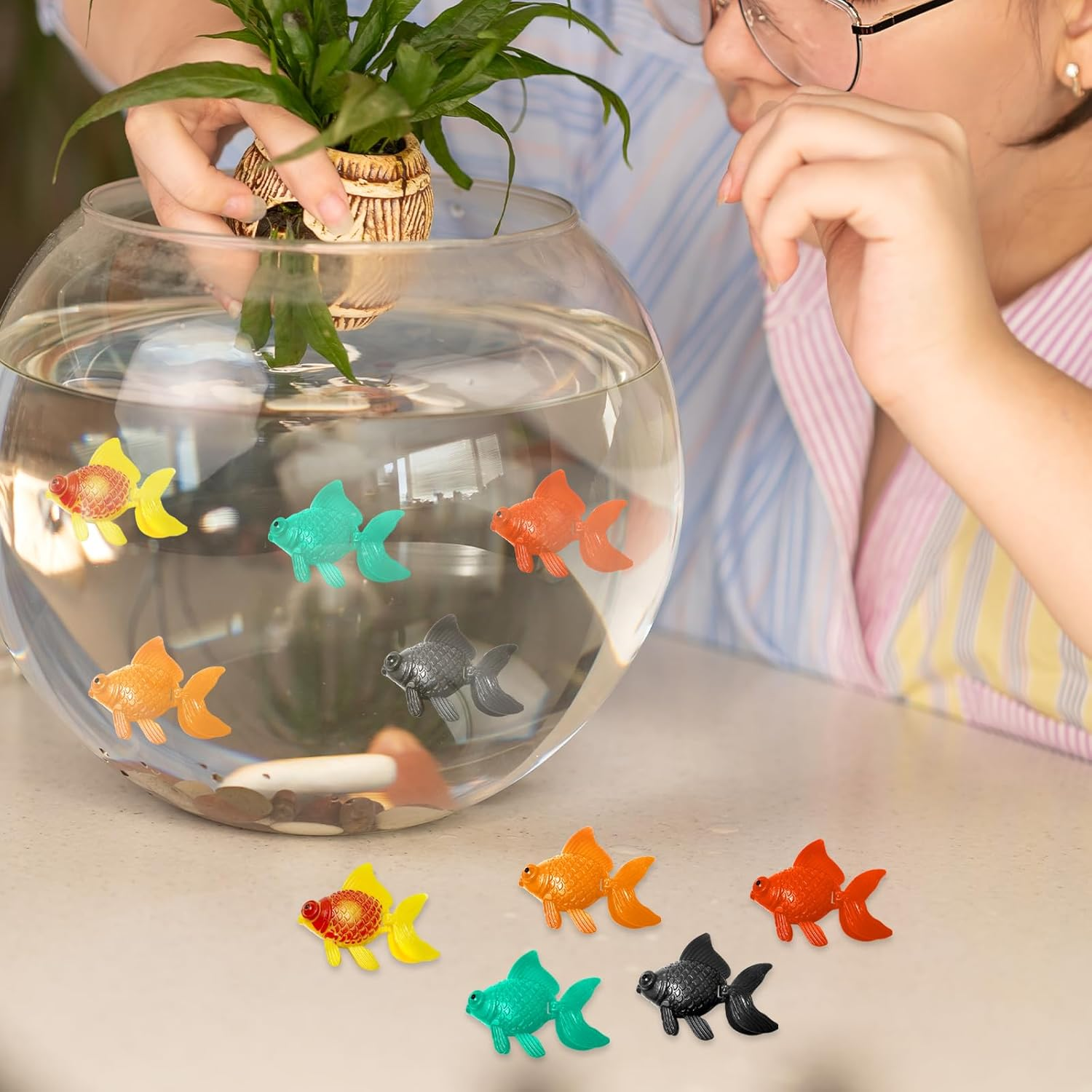 WELANE Fake Floating Fishes, 10 PCS Artificial Goldfish Toys for Fish Tank, Aquarium Decoration (5 Colors)