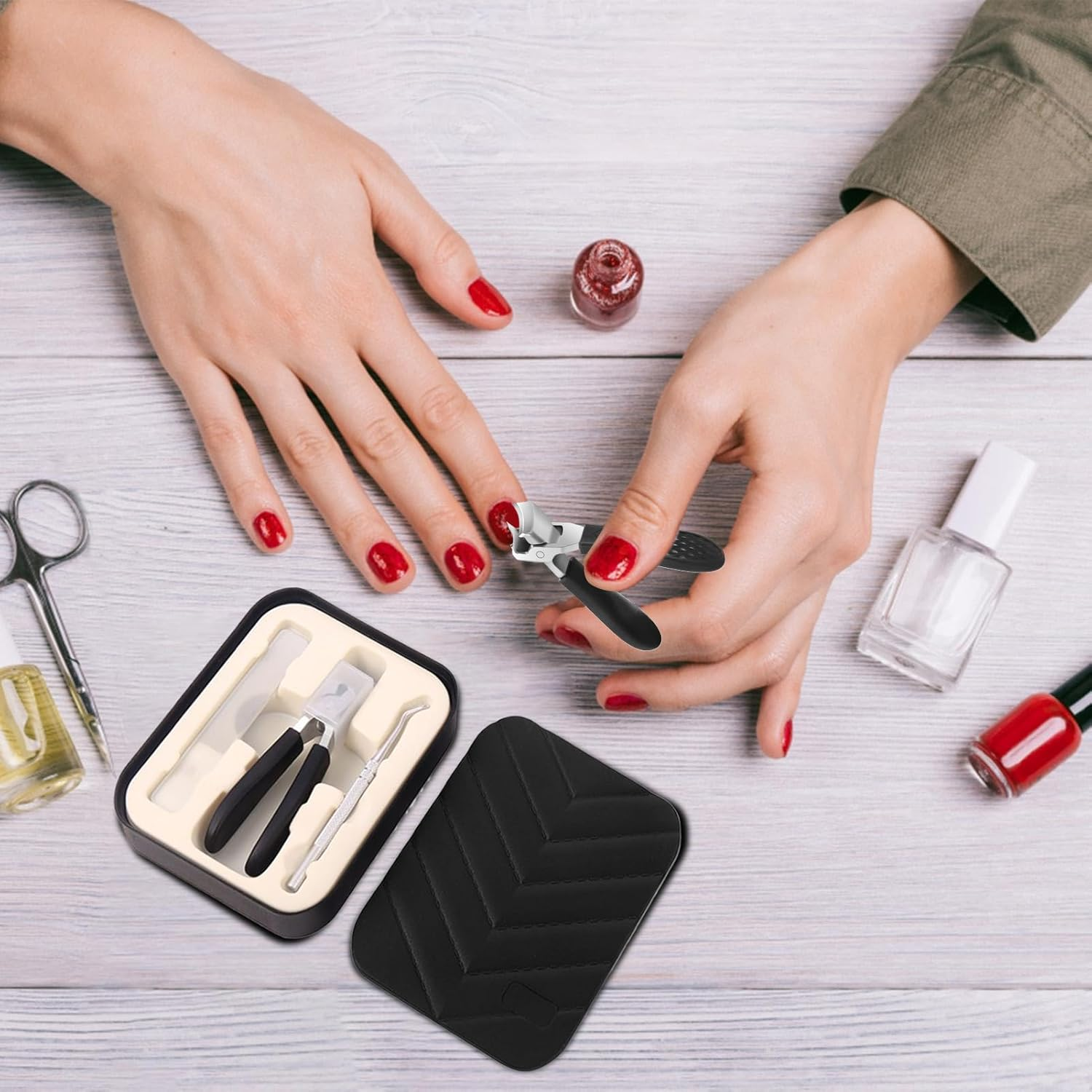 Nail Cutter | Beveled Nail Grooming Tool with File and Spoon - Anti-Splash Manicure Tool for Seniors Home Professional Grooming Pedicure Salon - Black image number 2