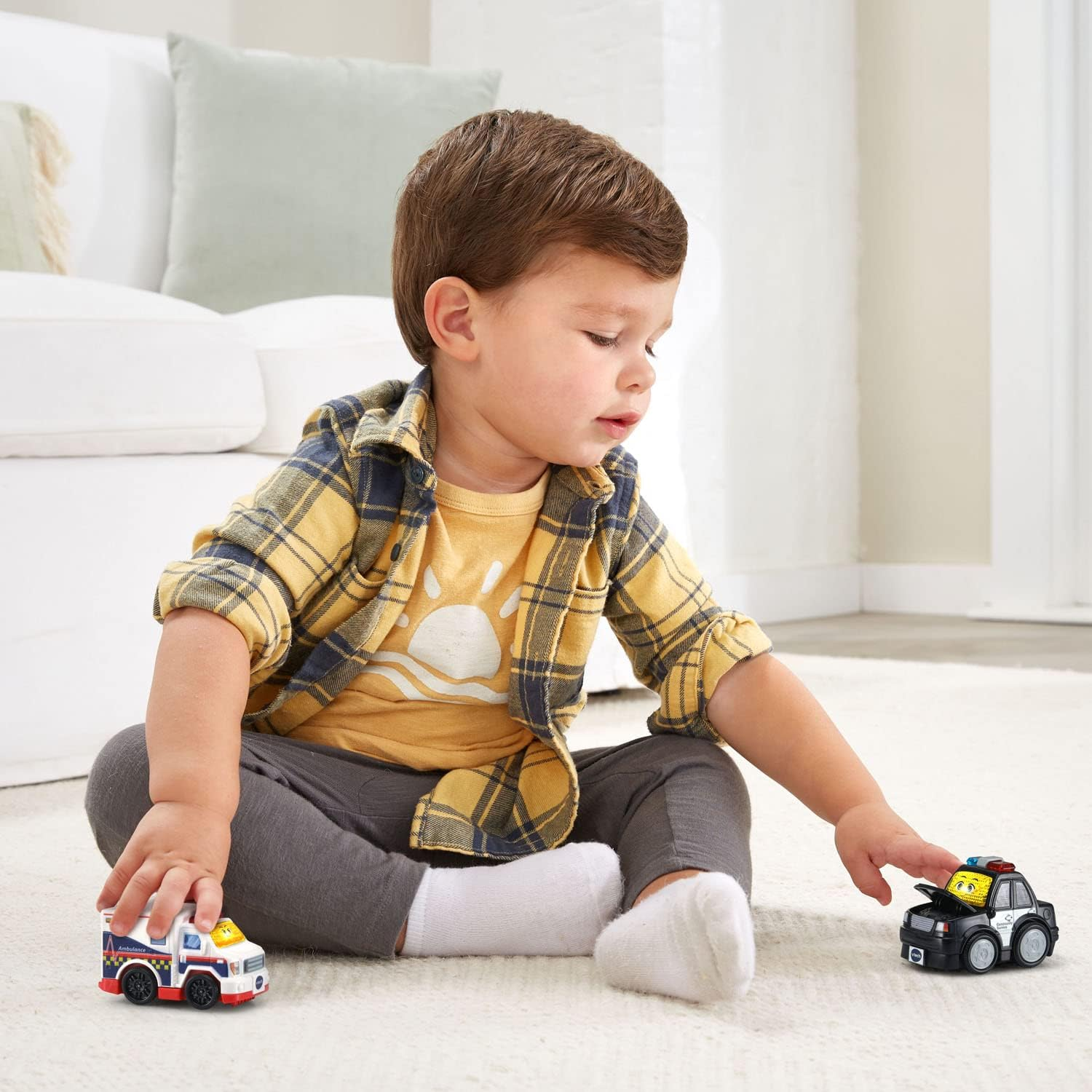 Vtech Go! Go! Smart Wheels Helping Friends 2-Pack image number 3