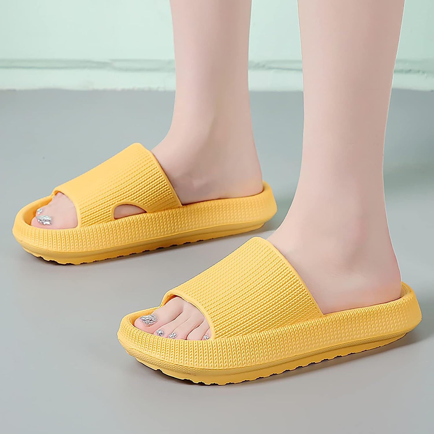 Comfort Cloud Slides for Women Sandal Summer Beach Pool Shoes Thick-Soled Quick Drying Pillow Slippers Non-Slip Bathroom Open Toe House Slippers image number 3