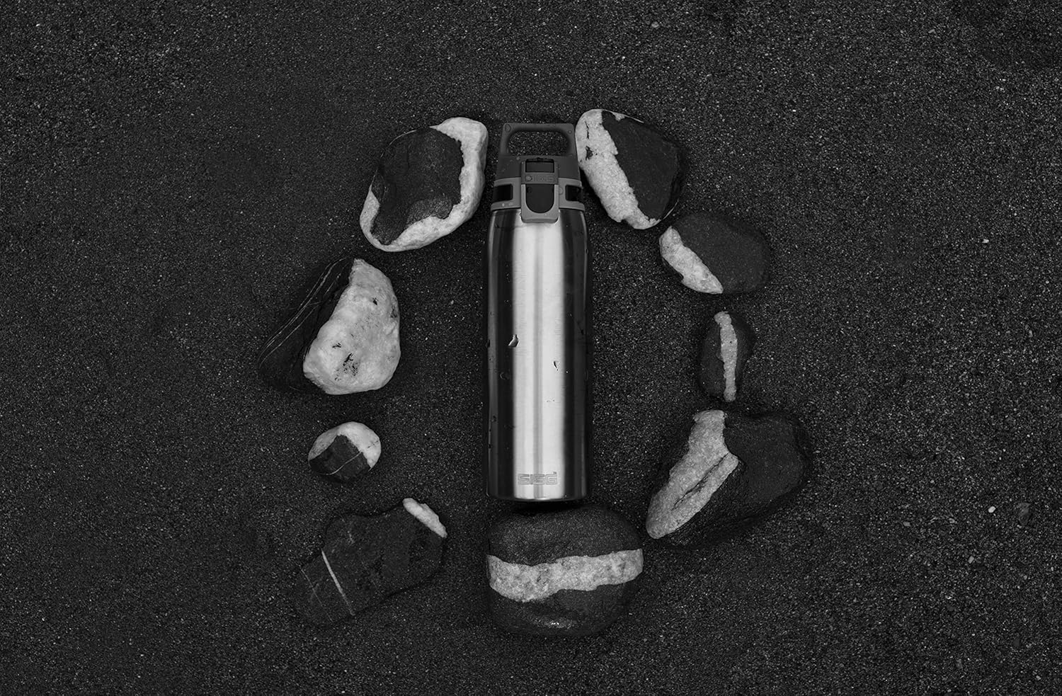 SIGG - Stainless Steel Water Bottle - Shield ONE Brushed - Suitable for Carbonated Beverages - Leakproof - Lightweight - BPA Free - Brushed - 1 L