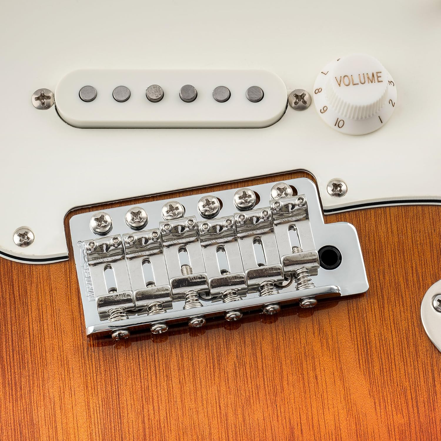 Musiclily Pro 10.8Mm Steel Vintage Style Guitar Tremolo Bridge Saddles for Strat Style Electric Guitar, Nickel (Set of 6) - Chrome image number 3