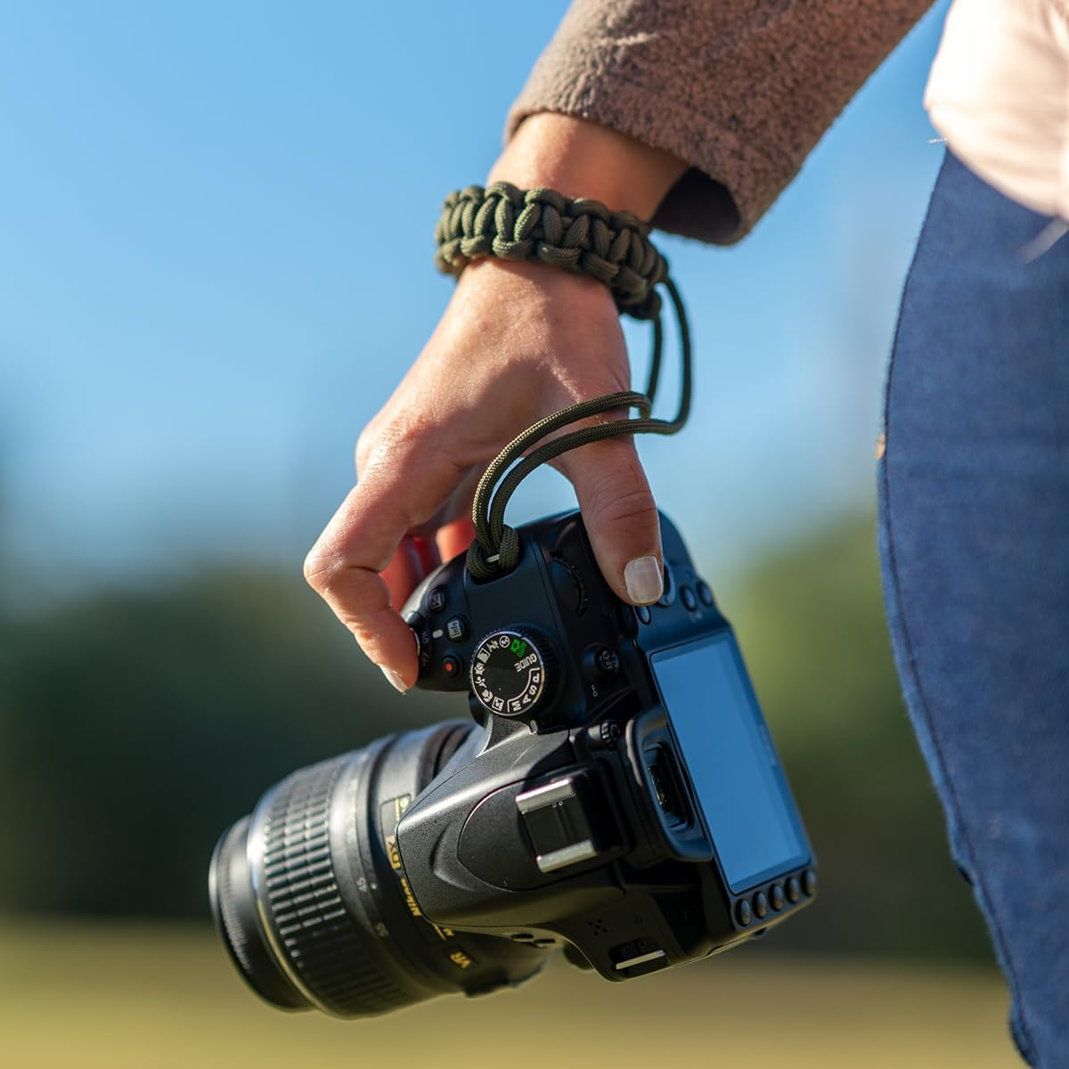 Brotree Micro Cord 1.18Mm Paracord 50M Thin Cord Braided Cord for Bracelet, Crafting and DIY - 45Kg Breaking Load (White) image number 4