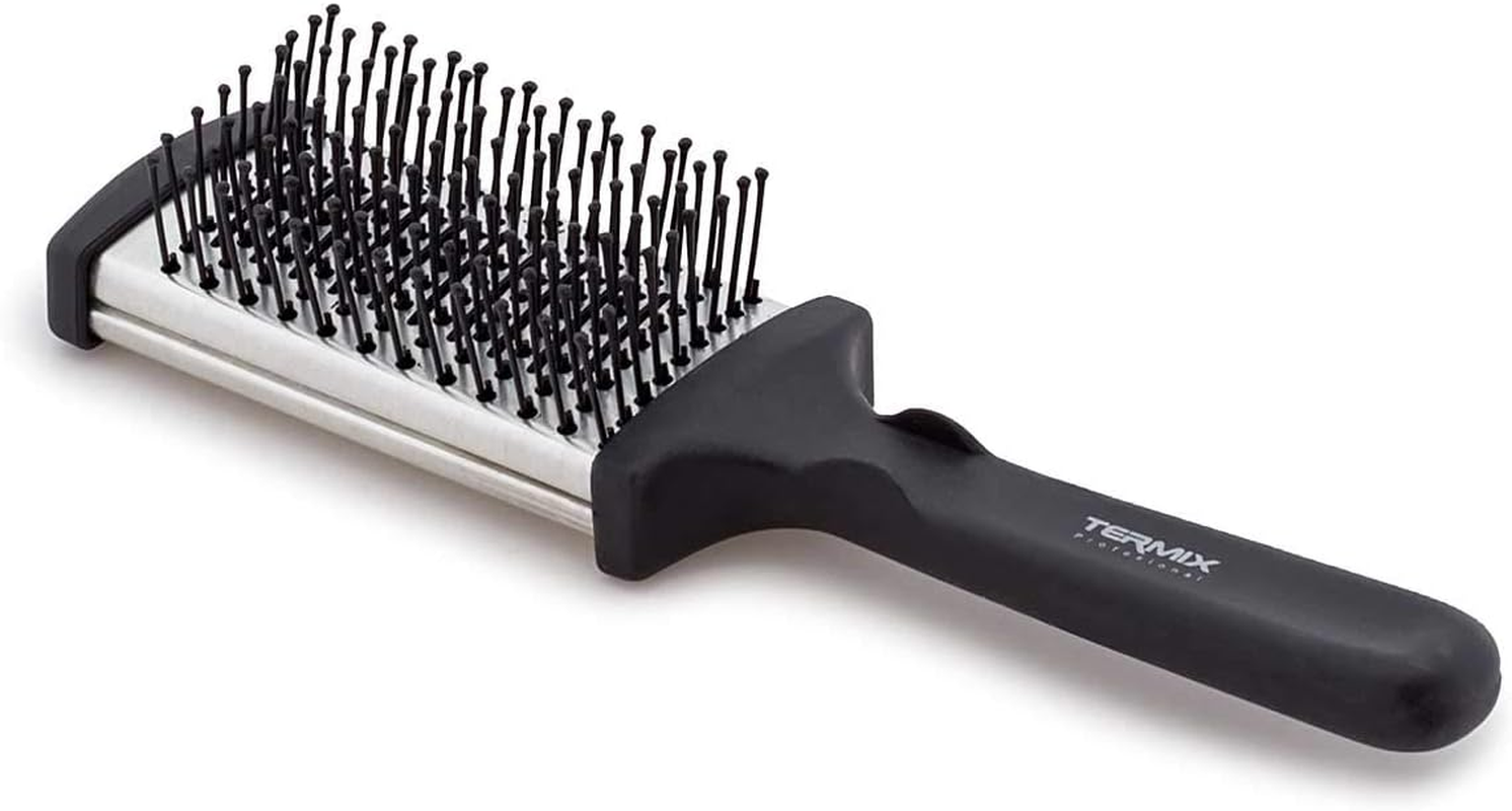 Termix Thermal Flat Hair Brush. Professional Flat Detangling Brush That Gives Hair an Ultra-Smooth Effect. Small Size. image number 2