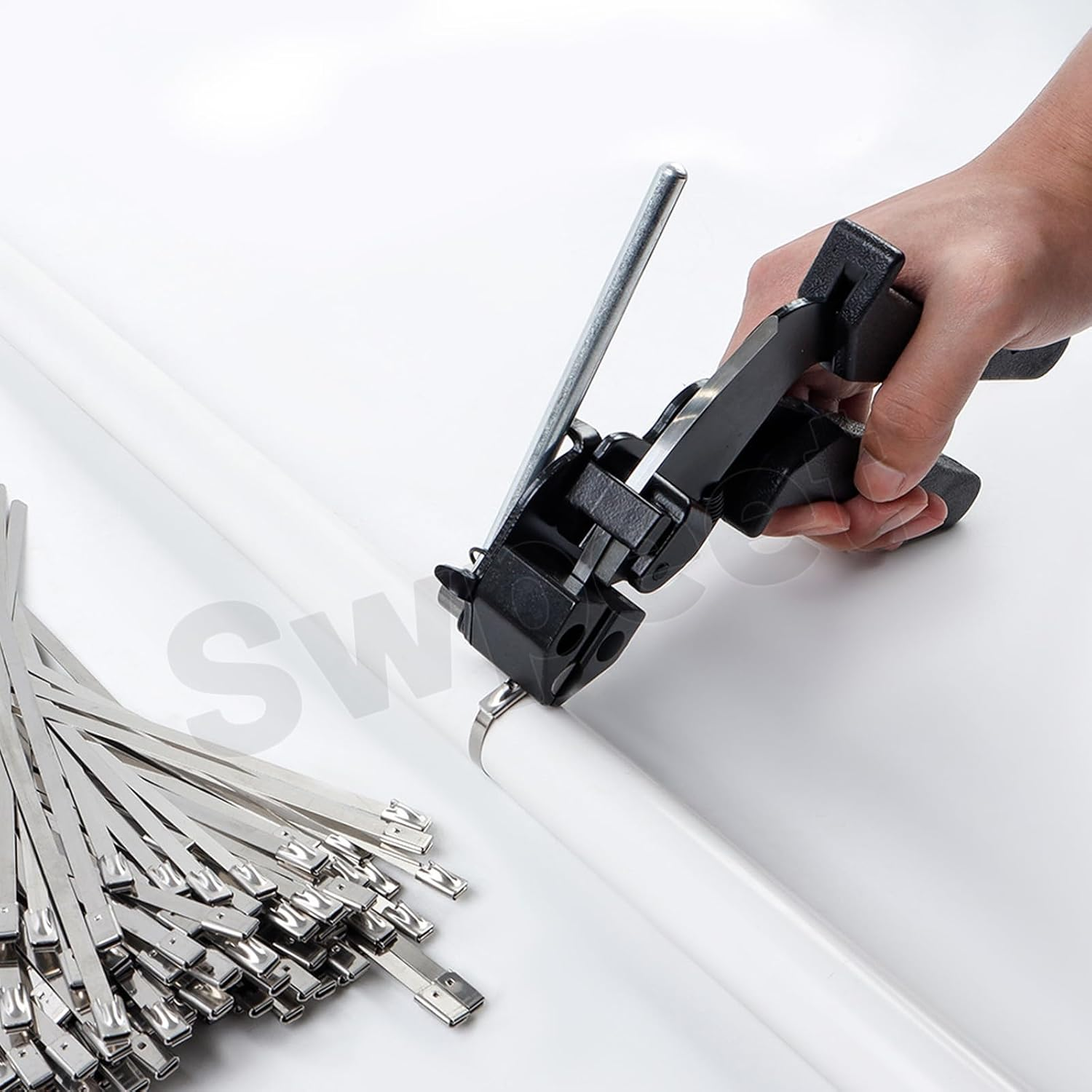 Swpeet 100Pcs 100Mm/ 3.9 Inch 304 Stainless Steel Zip Ties Assortment Kit, Multifunctional Metal Zip Ties, Heavy Duty Self-Locking Cable Ties for Machinery, Vehicles, Farms, Cables, Pipes, Fence image number 2