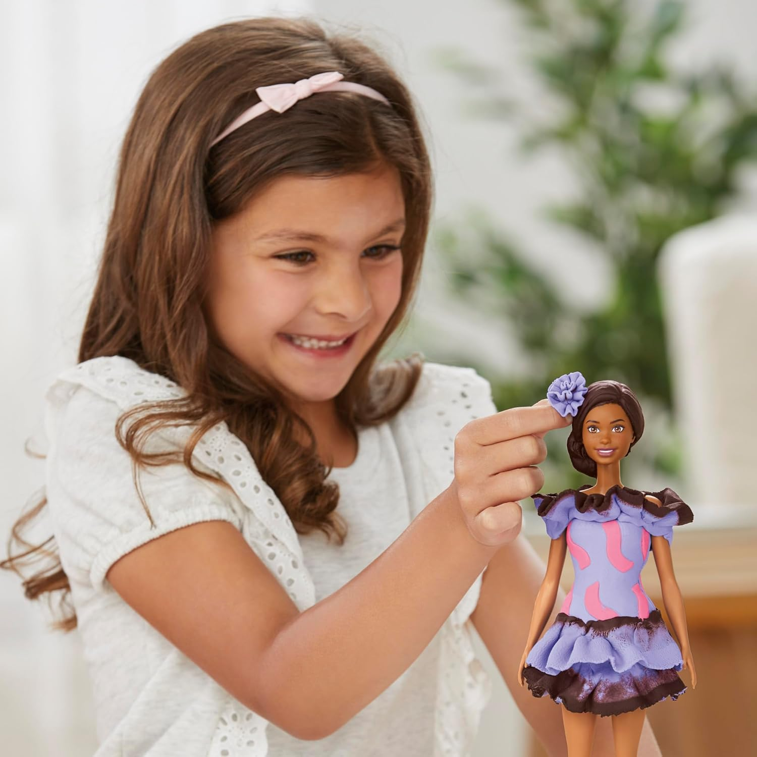 Play-Doh Barbie Ruffles & Braids Doll Set