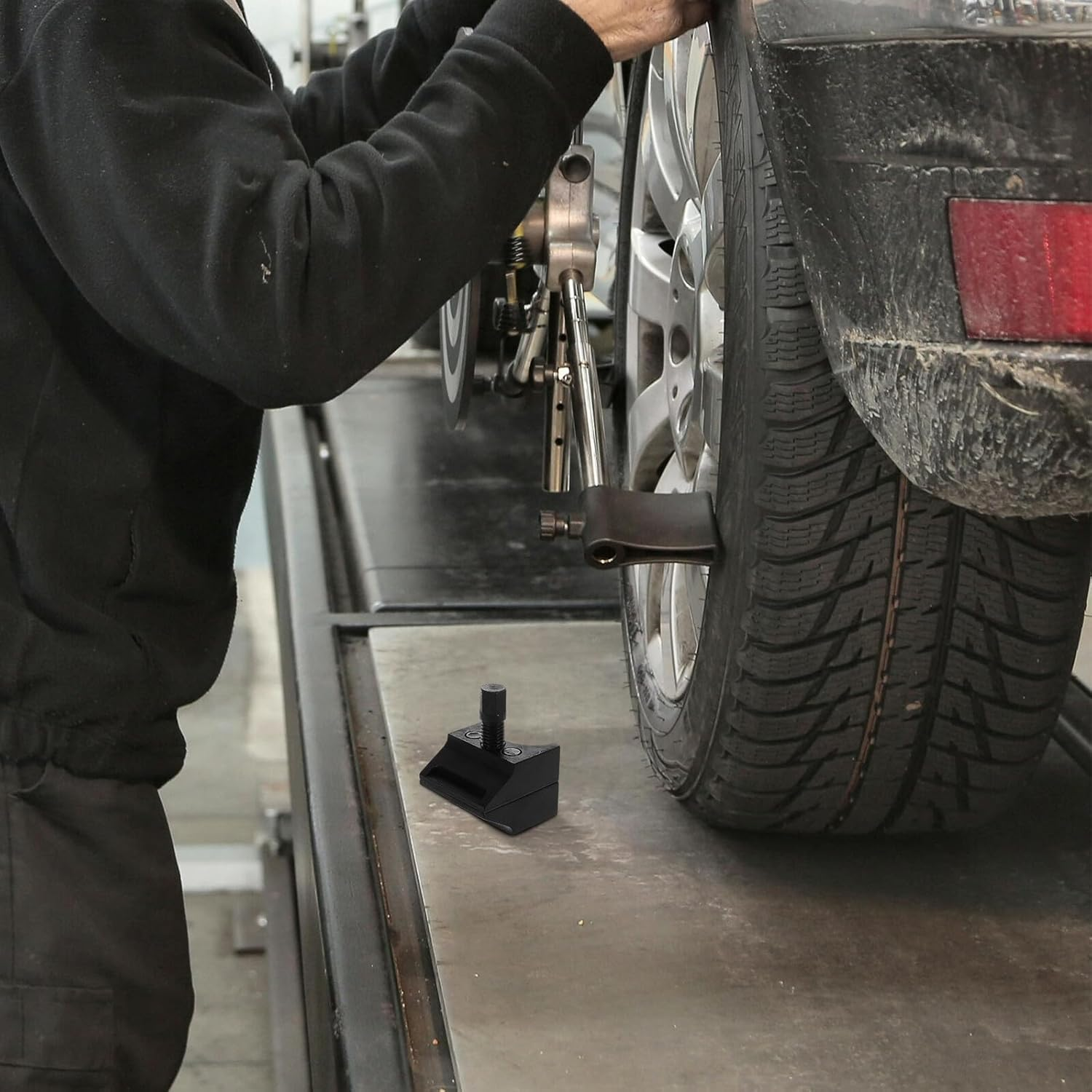 LALADEFIEE Double-Ended Splitter for Car Suspension and Steering Spreader Tool Suspension Strut Split Hub Clamp Versatile Automotive Repair Equipment Compatible with Multiple Models image number 2