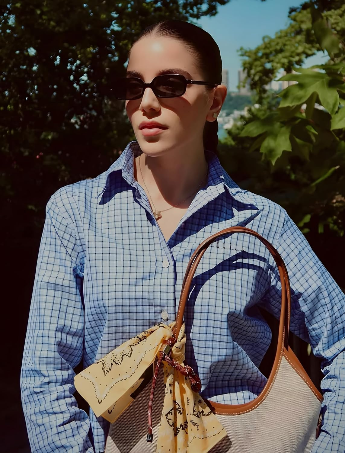 Retro Rectangular Sunglasses for Women Narrow Trendy Small 90S Style Square Frame UV Protection Sun Glasses image number 4