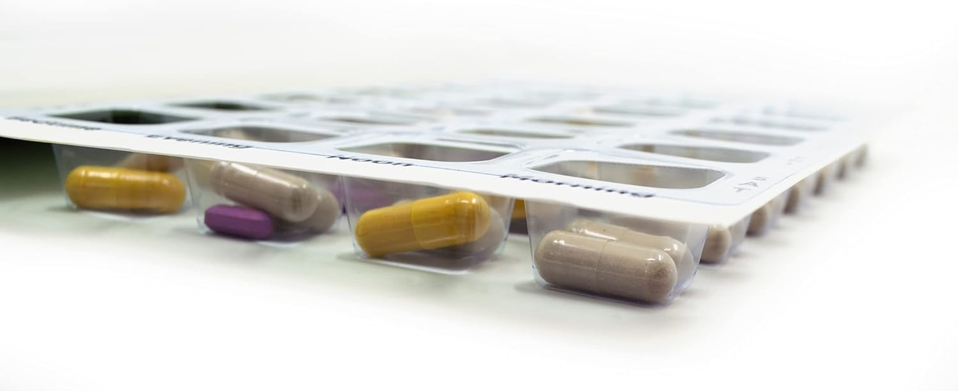 4 Times a Day Weekly XL Cold Seal Pharmacy Blister Pack System Cards for Pills -Two Piece Unit Dose Tri-Fold Booklet, Easy No Extra Equipment Needed (4X a Day Weekly - 6 Pack) image number 2