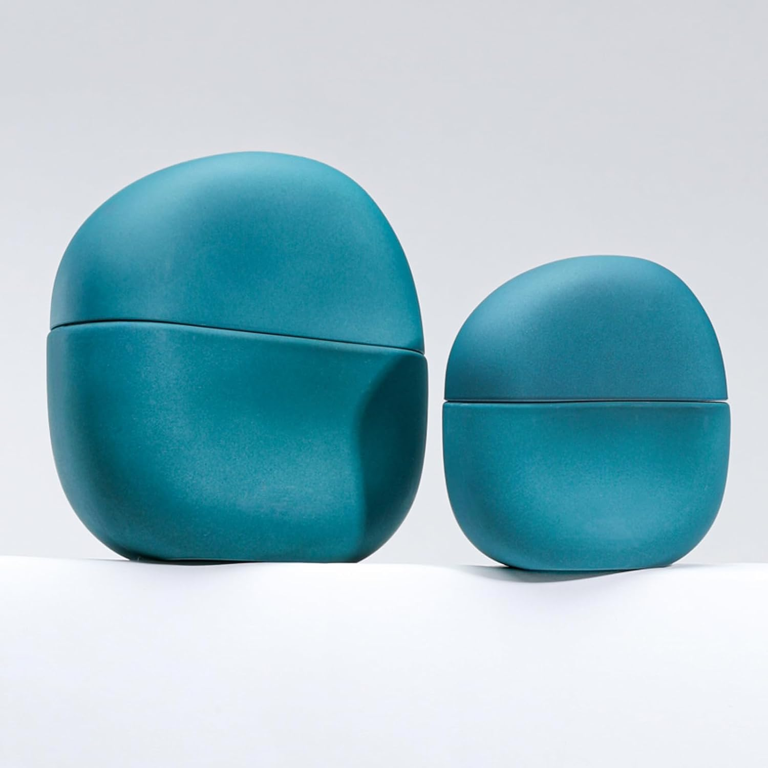 Effortless AF by Addison Rae, 100 Ml - Perfume for Women with Notes of Plum, Sandalwood, Musk - Cologne for Women - Long-Lasting Body Spray for Women image number 2