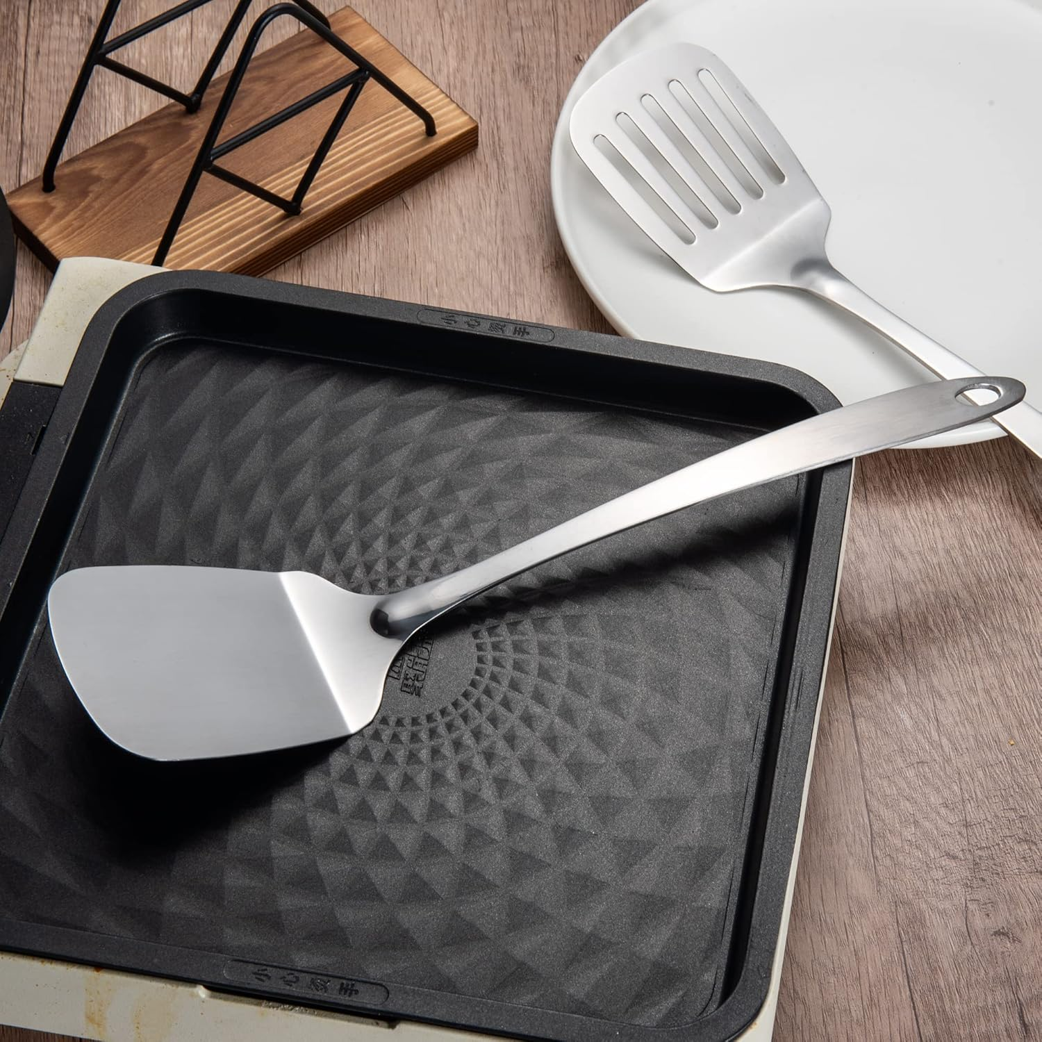 IMEEA Kitchen Spatula Set Solid & Slotted Turner Stainless Steel Fish Slice Solid Turner Cooking Spatulas Set for Fish Eggs Steak Pancakes, 13.5-Inch image number 2