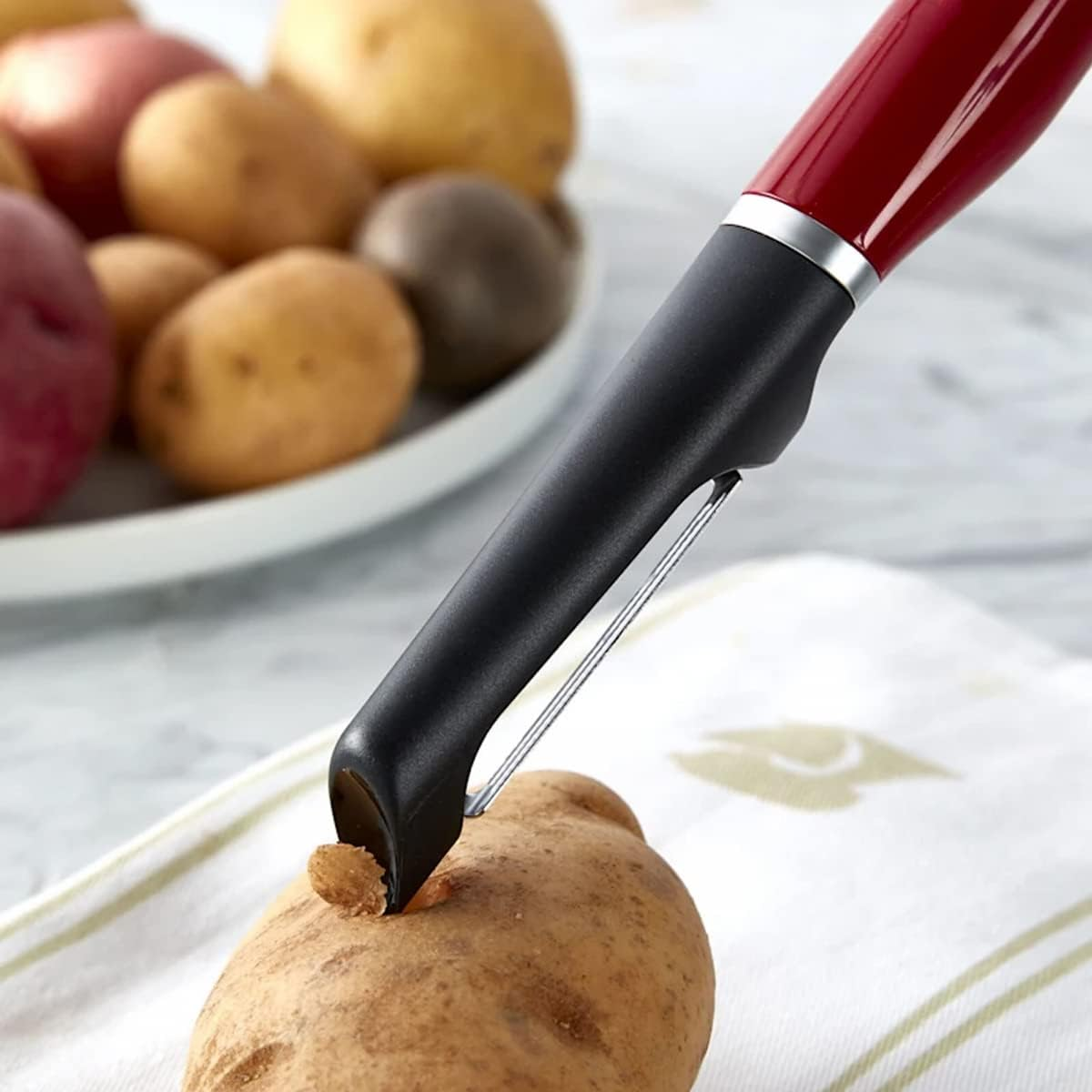 Kitchenaid Classic Euro Peeler Empire Red - Double-Edged Serrated Blade for Effortless Peeling | Rust-Resistant Stainless Steel Construction | Ergonomic Handle for Comfort Protective Sheath - Black image number 4