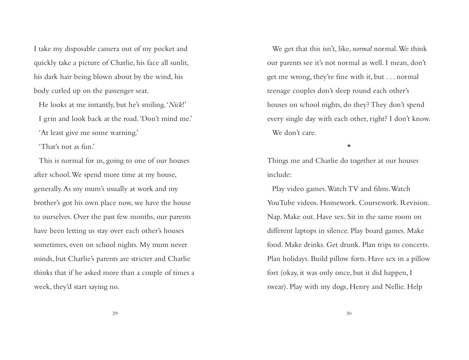 A Heartstopper Novella: Nick and Charlie [10Th Anniversary Special Edition] image number 3