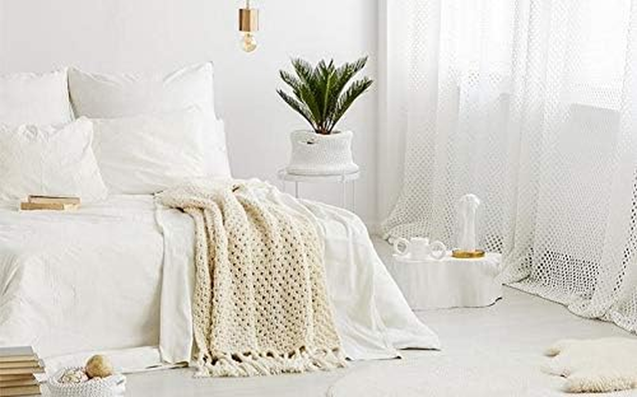 Tontine Comfortech Coolmax Memory Foam Pillow &ndash; Medium Support, Softness & Height &ndash; Moisture-Wicking Coolmax Cover, Anti-Microbial Protection &ndash; Hypoallergenic & Machine Washable image number 4