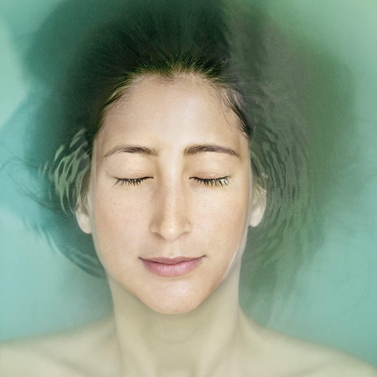 Kneipp Bath Crystals Cold Time - Bath Salt Storage Pack with Natural Deep Saline from Luisenhall & Essential Oils from Eucalyptus & Mint - Aromatic Effect - 600 G image number 2