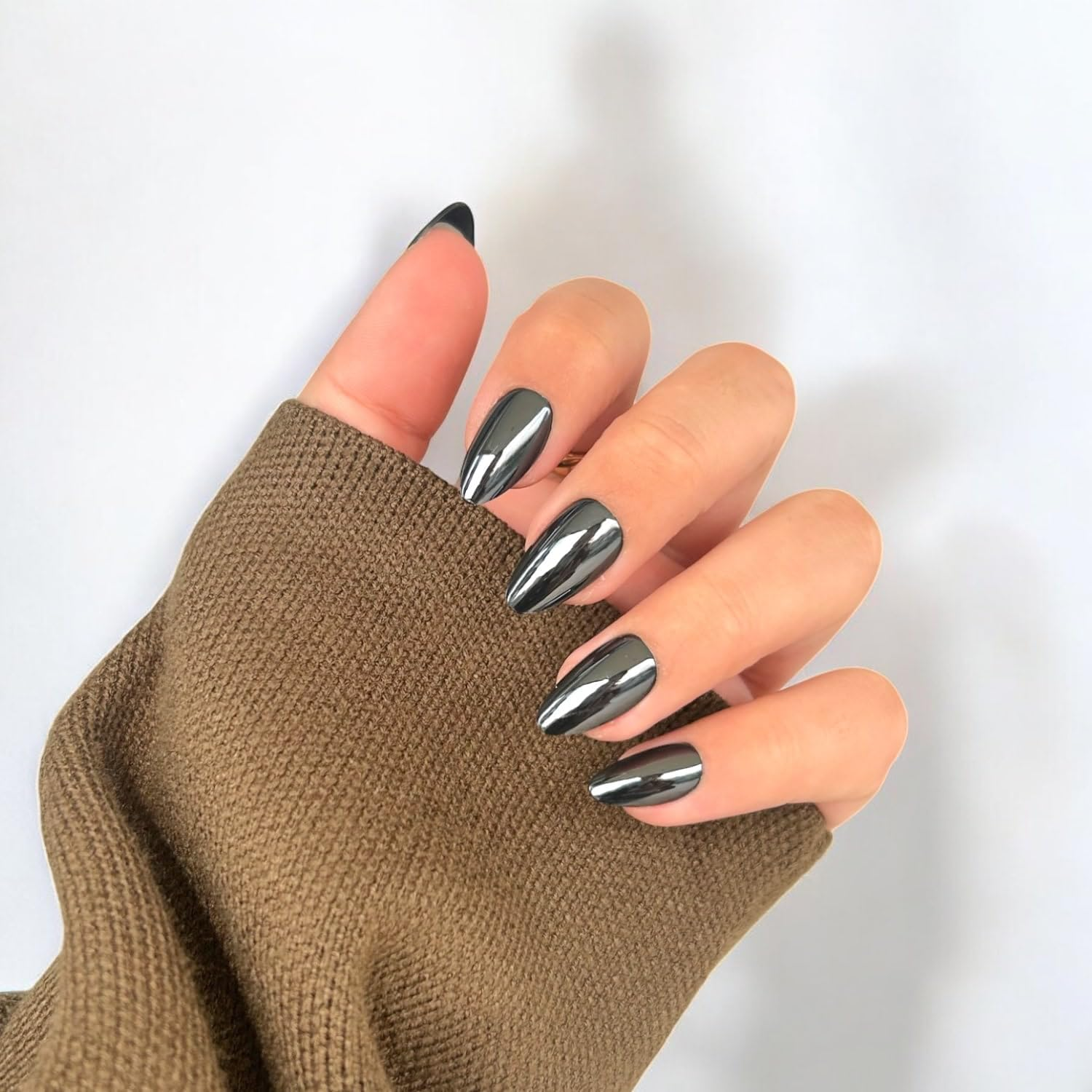 NKA Press-On Nails Kit, 30 Soft Acrylic Nails in 15 Sizes with Nail Glue, Sticky Tabs, Prep Tools & Reusable Case &ndash; Long-Lasting, Salon Look, Glazed Black Short Almond image number 3