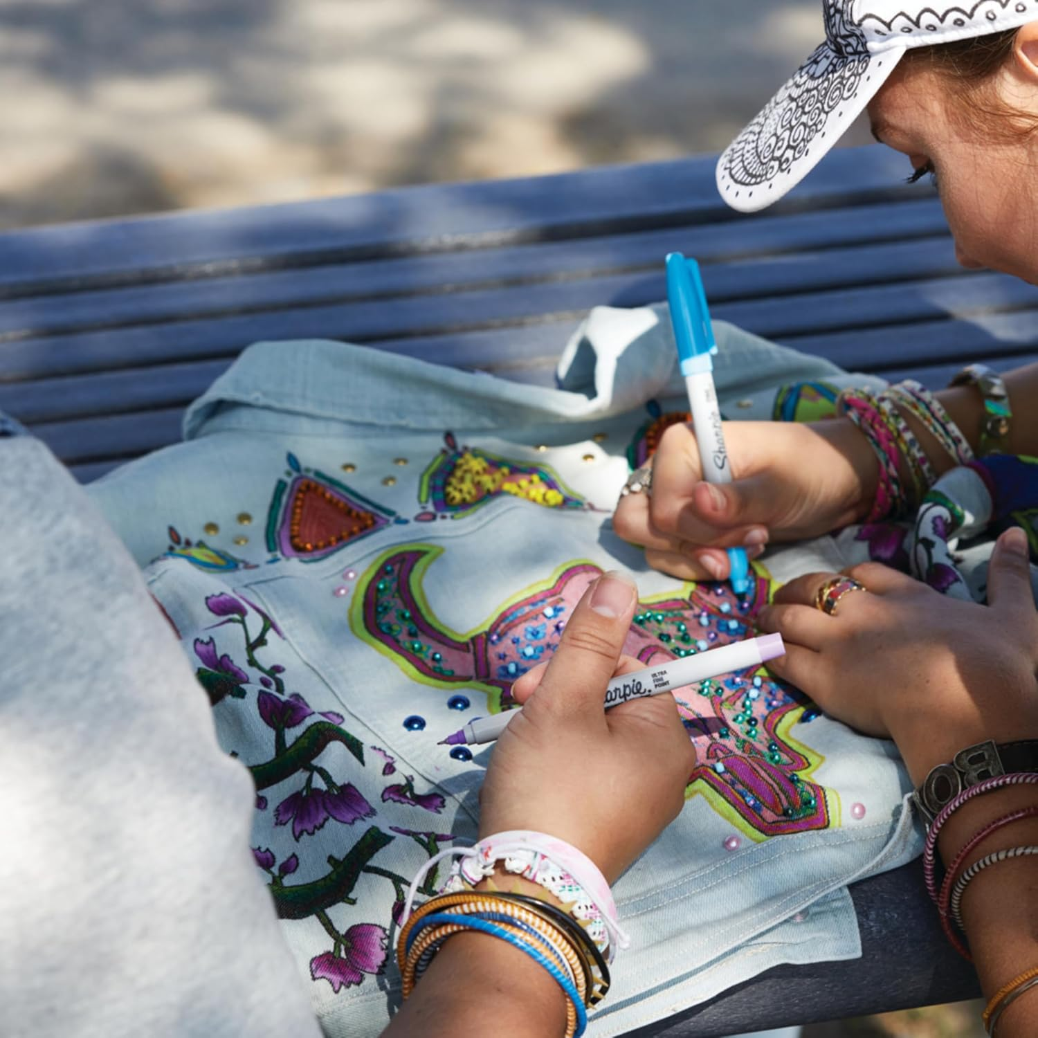 Sharpie 37175 Permanent Markers, Ultra Fine Point, Assorted Colours, 12 Count image number 3