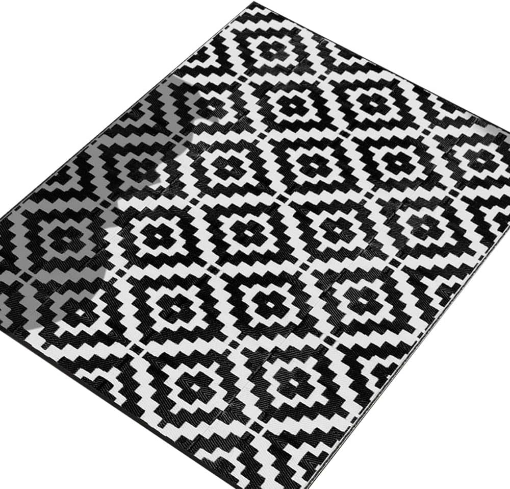 Reversible Outdoor Rug &ndash; Large Polyester Plastic Straw Patio Mat for RV, Camping, Porch, Deck, Balcony, Pool, Backyard, Picnic, Beach image number 5