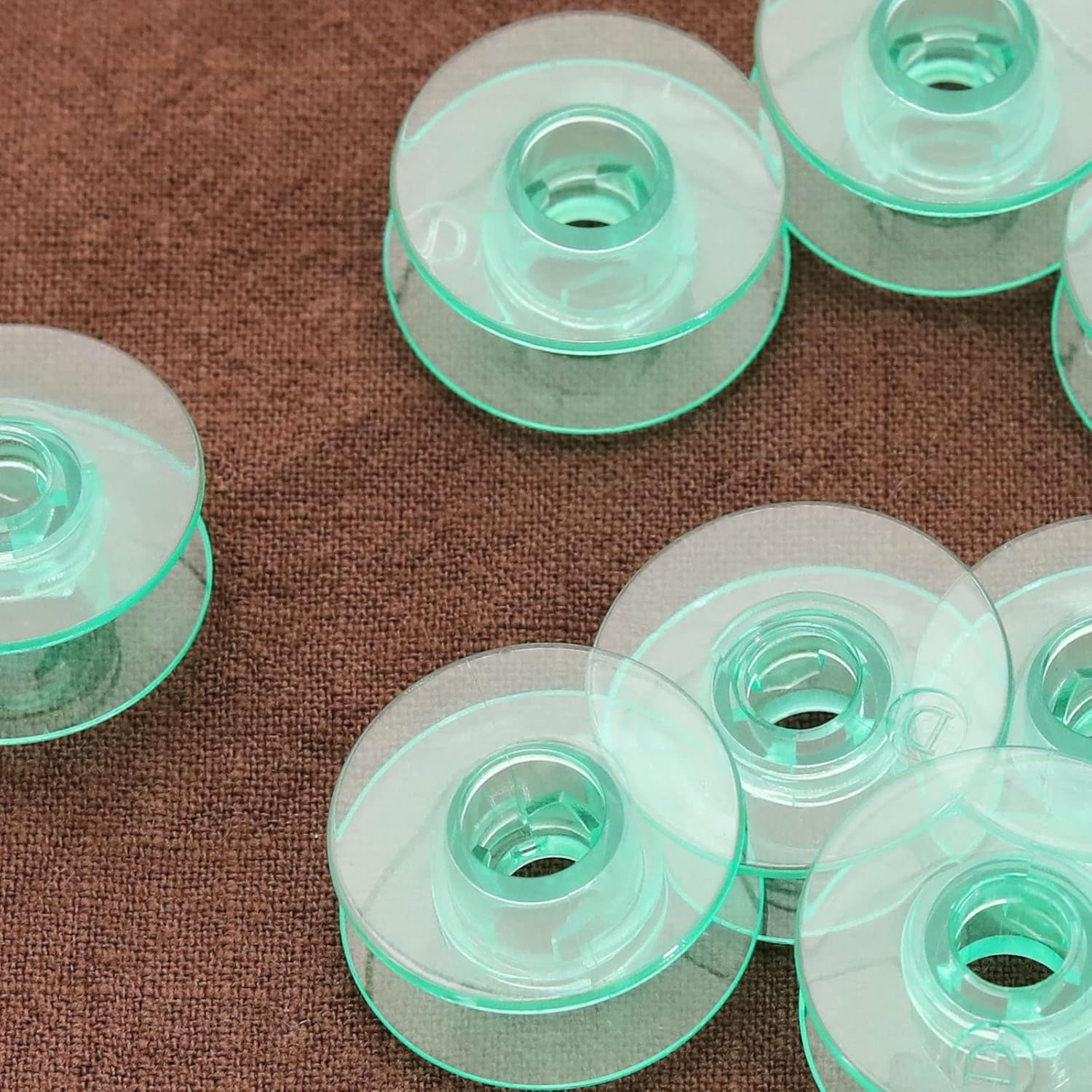 VGOL 20Pcs Bobbins Compatible with Husqvarna Viking Groups 5/6/ 7 Household Industrial Multifunctional Sewing Machine Green Bobbins