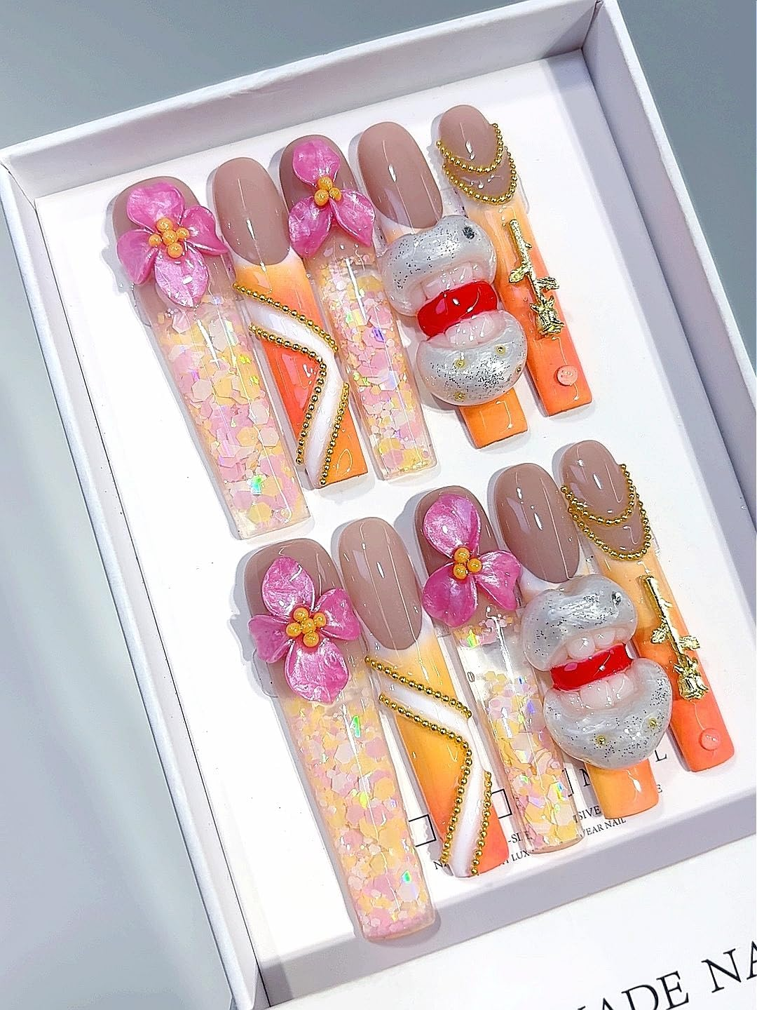 Soft Peach Resin Flow Art Press-On Nails, 3D Floral & Lace Rhinestone Embellished False Nails Set (10 Pcs) (O017, Short) image number 5