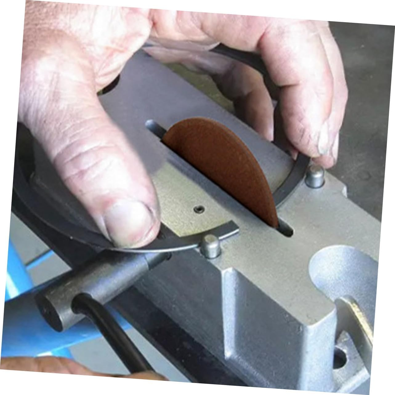 BUGUUYO Manual Piston Tool Hand Crank Aluminum Alloy Design for Efficient Filtration Automotive and Industrial Applications