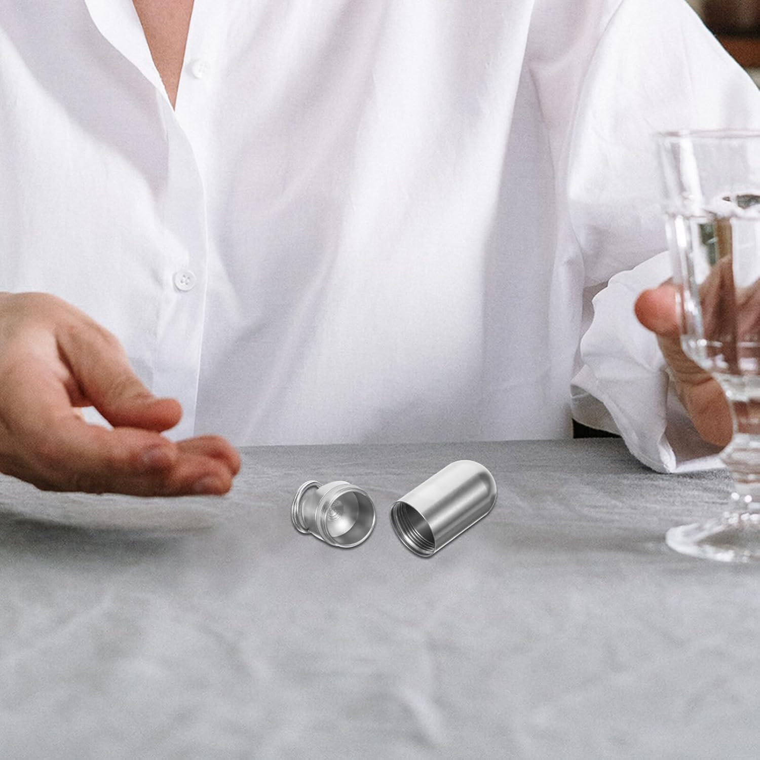 Iplusmile Metal Pill Organizer, Portable Waterproof Medicine Holder Keychain, Mini Pill Case for Outdoor Camping and Travel image number 2