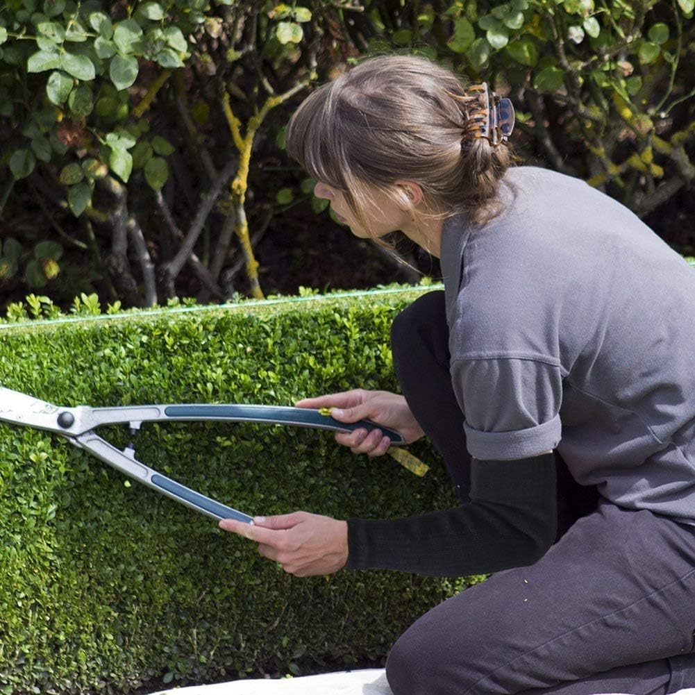 Arm Protective Sleeves,Kevlar Sleeves Cut Resistant Heat Resistant Sleeve,Anti Abrasion Safety Armband for Garden Kitchen Work 1 Pair (Black) image number 1