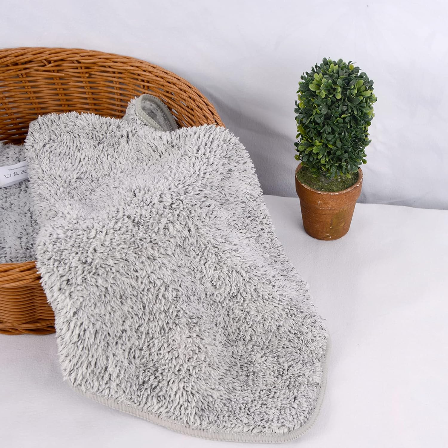 SINLAND 6 Pack Microfiber Face Towels Ultra Soft Bamboo Charcoal Facial Washcloths Reusable Makeup Remover Cloths Face Cloth for Bath 12Inch X 12Inch image number 4