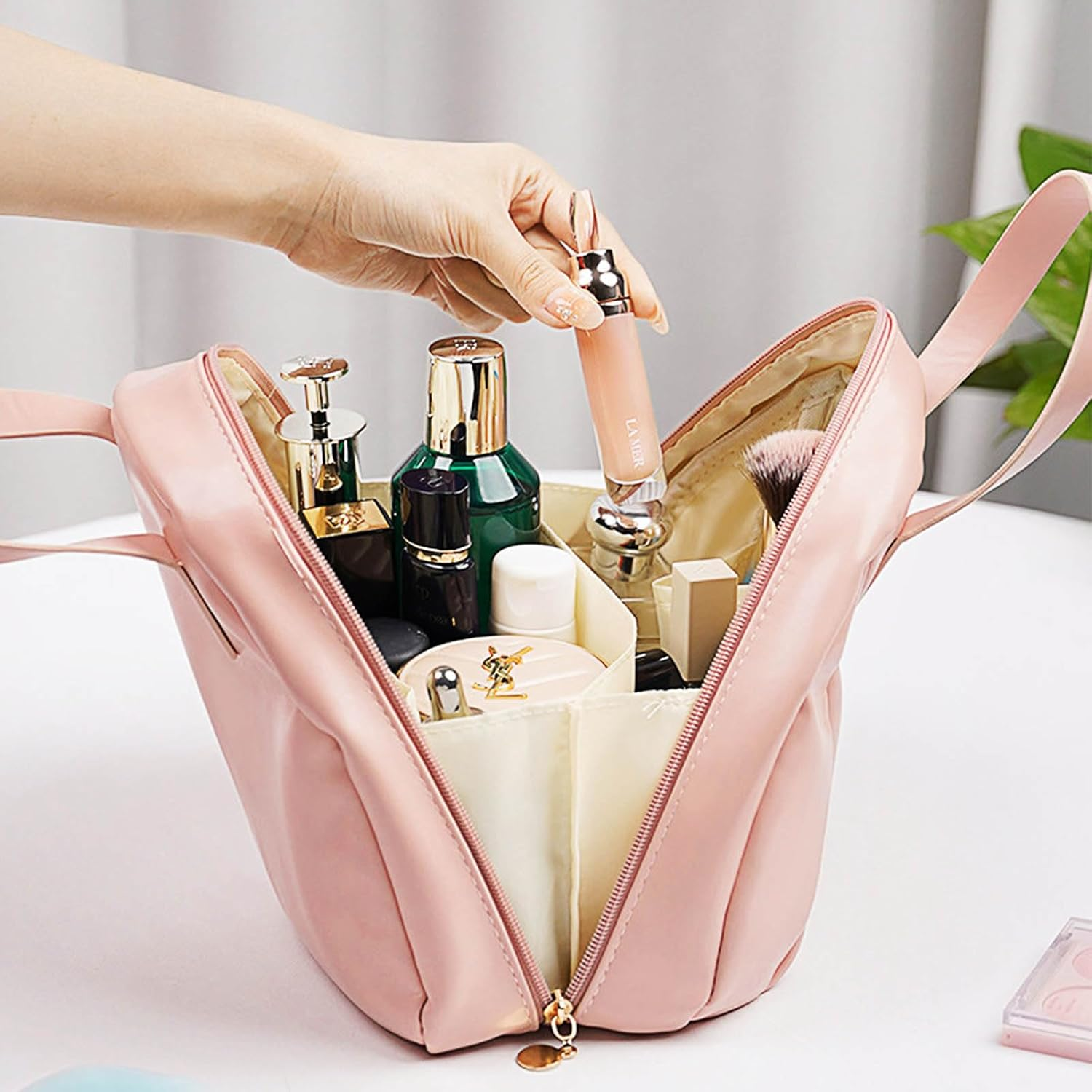 Biiange Elegant Portable Shell Cosmetic Bag, Portable Storage Bag for Women, with Compartments Large Capacity Travel Makeup Bags (Pink) - Pink image number 4