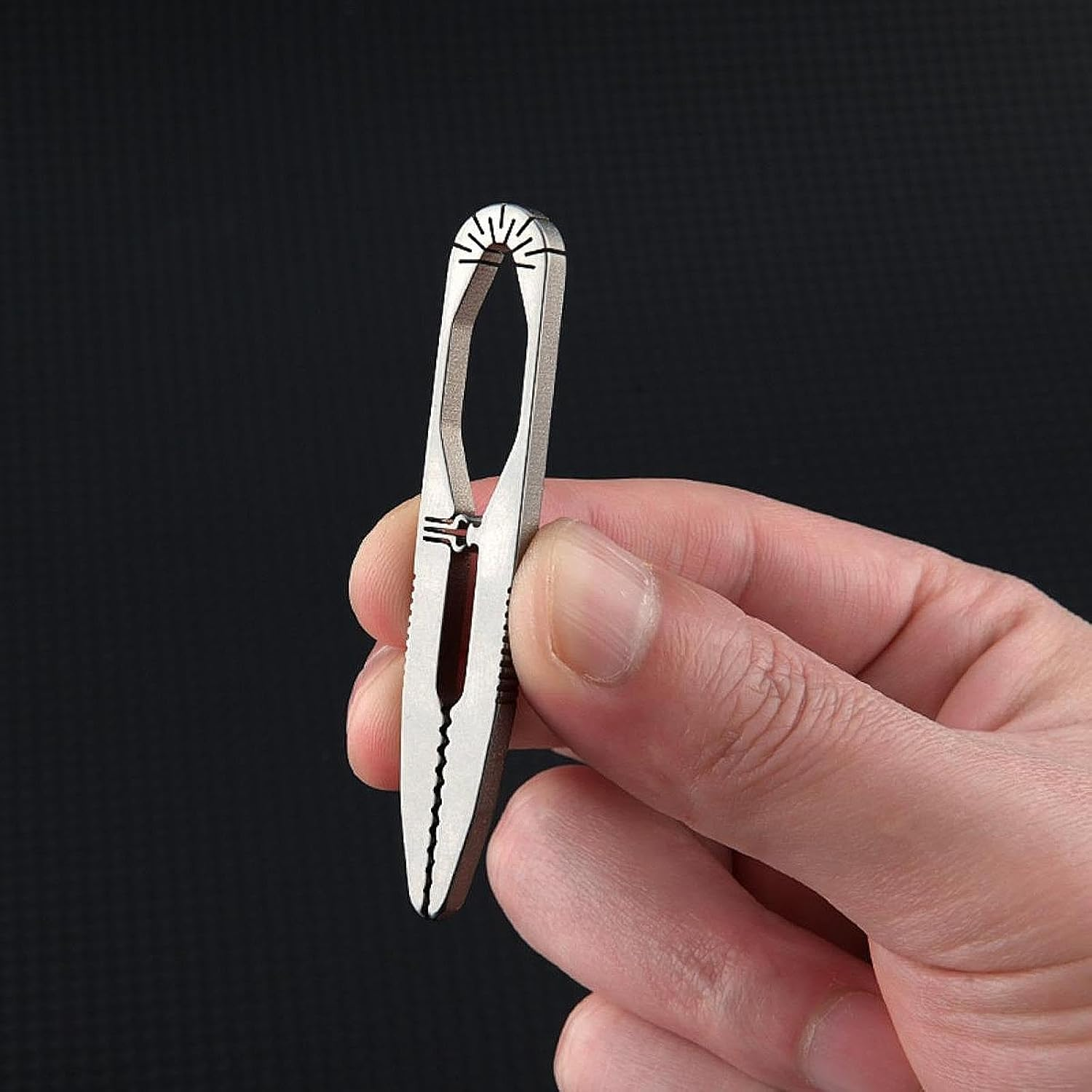 Mini Tweezer Titanium Alloy Lightweight Outdoor Survival Maintenance Tool for Emergencies, Backpacking, Hiking, Crafts image number 4