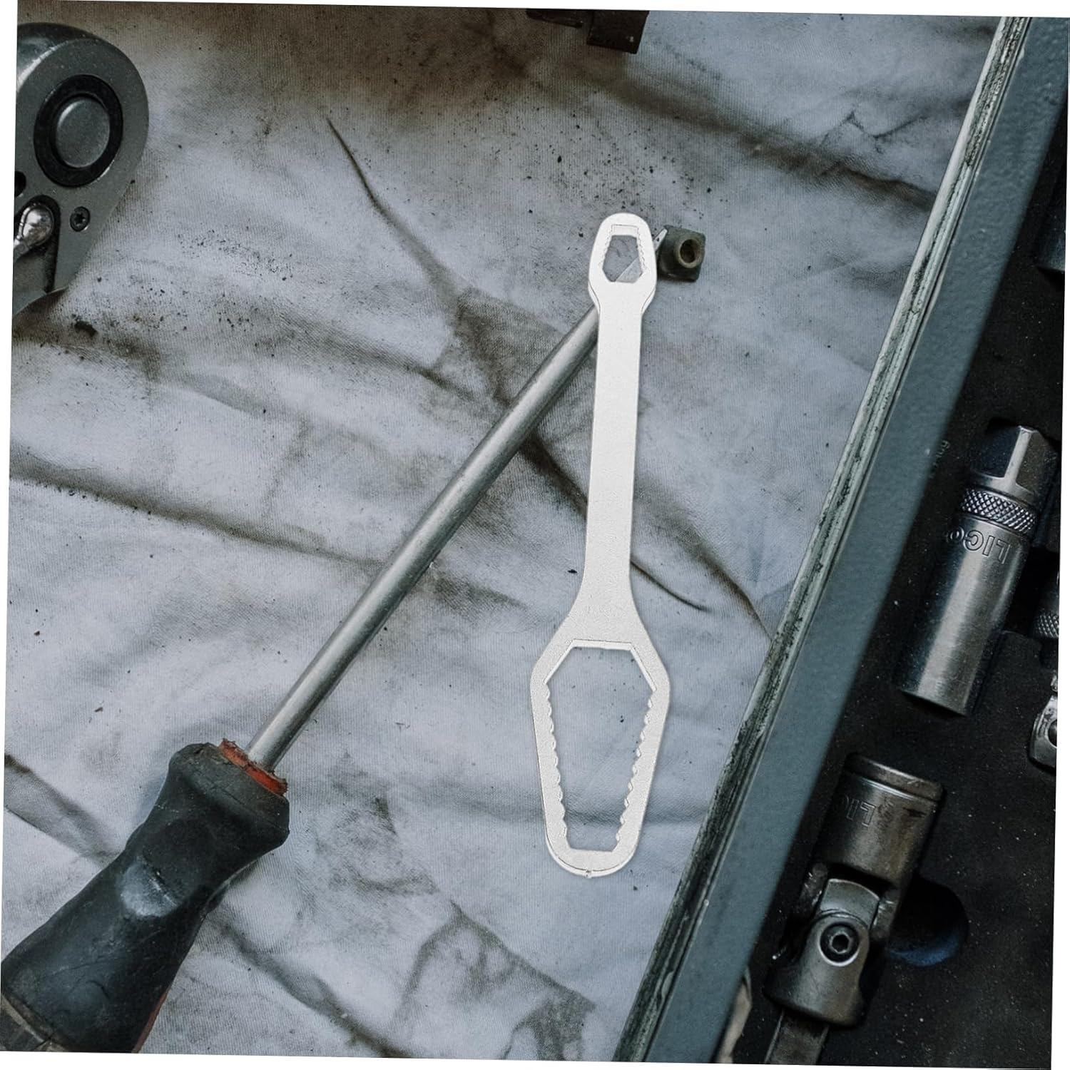 Homoyoyo Multifunctional Wrench Tool Adjustable Double-Ended Self-Tightening Wrench for Automotive and Household Repairs Construction Efficient Versatile Use image number 1