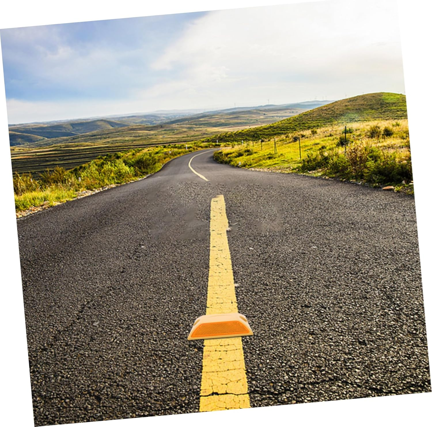 4Pcs Reflective Plastic Road Spikes Highway Deceleration Plate Buffer Pad for Driveway Night Safety image number 2